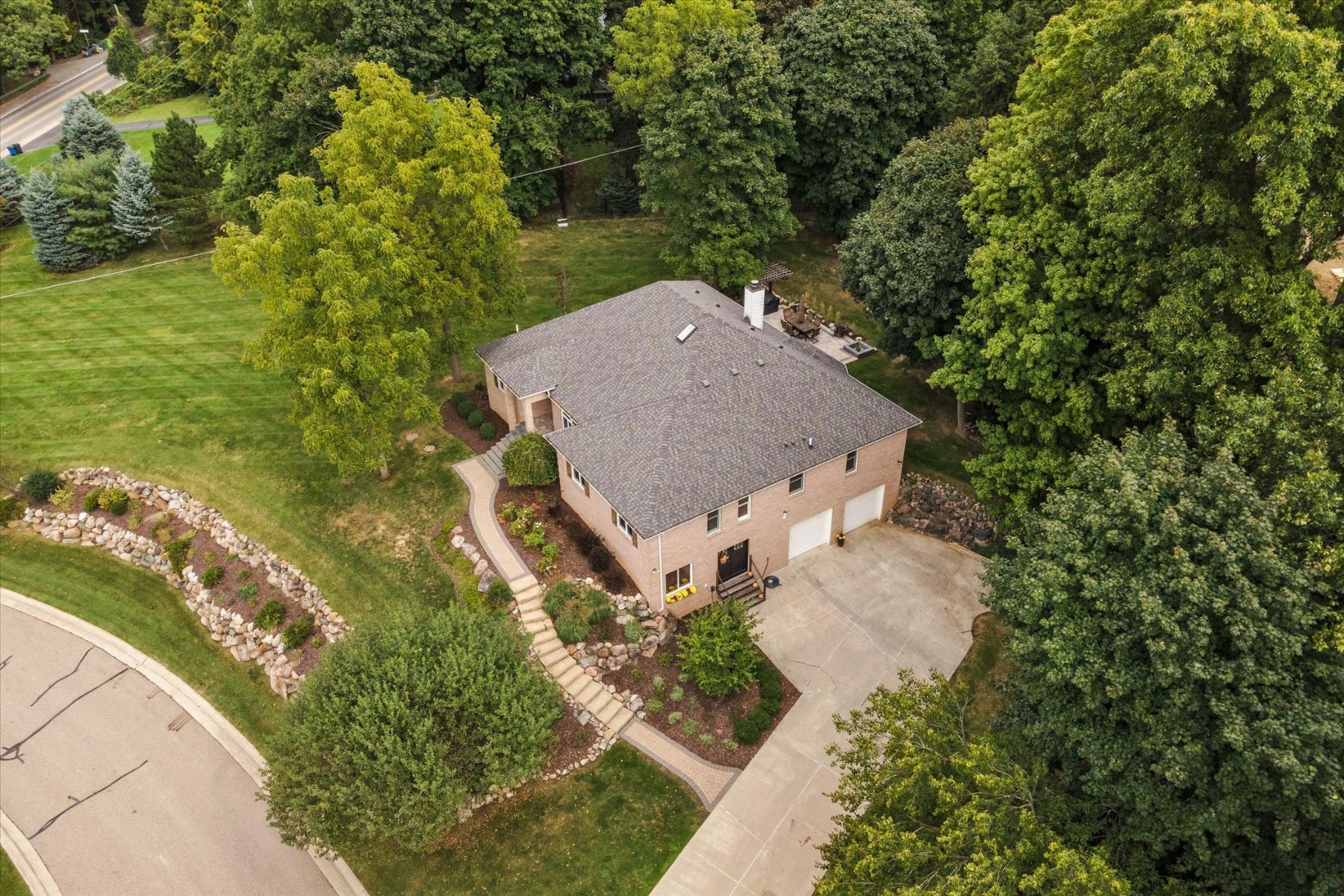 933 ANNIE LANG Drive