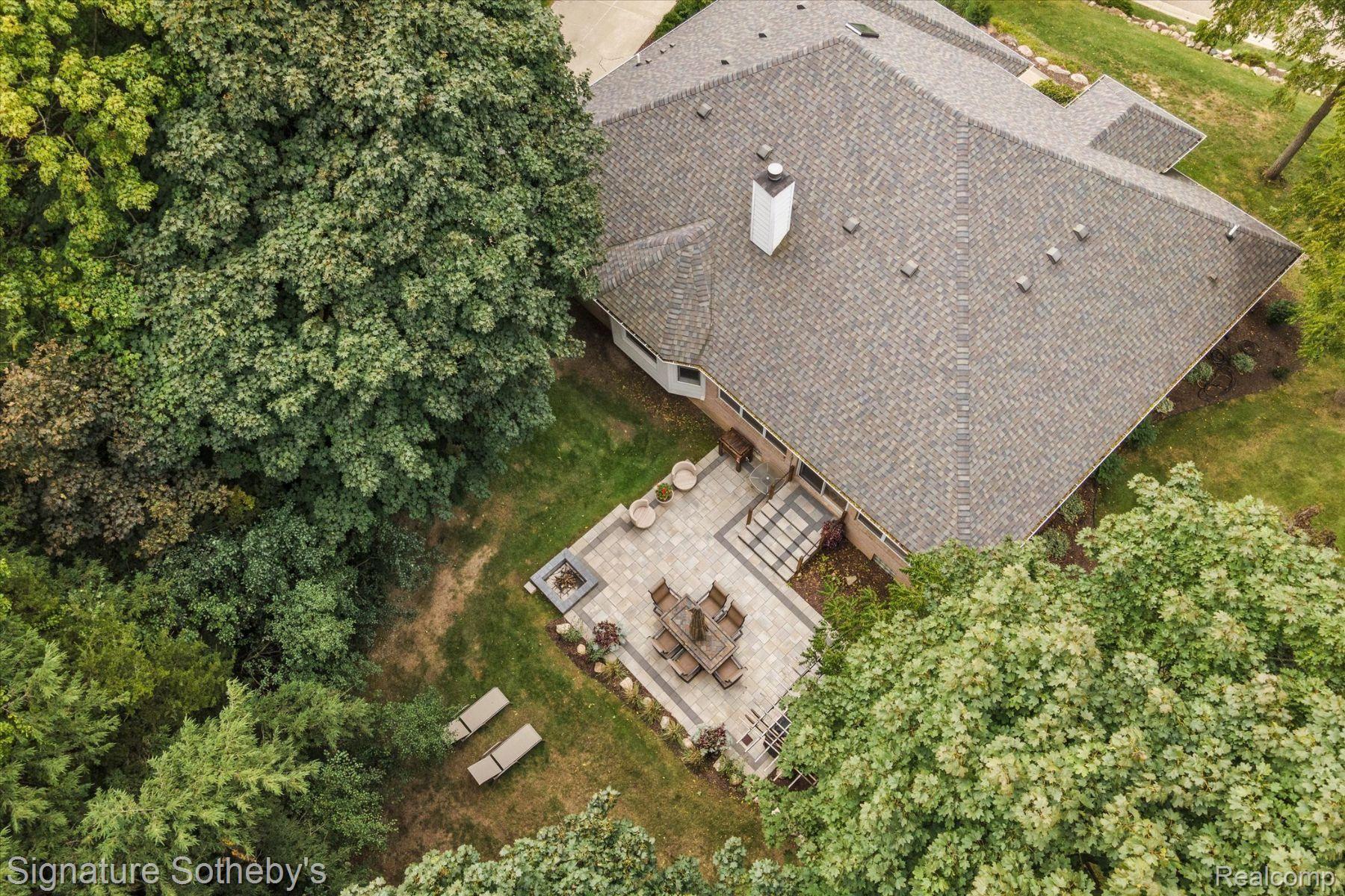 933 ANNIE LANG Drive