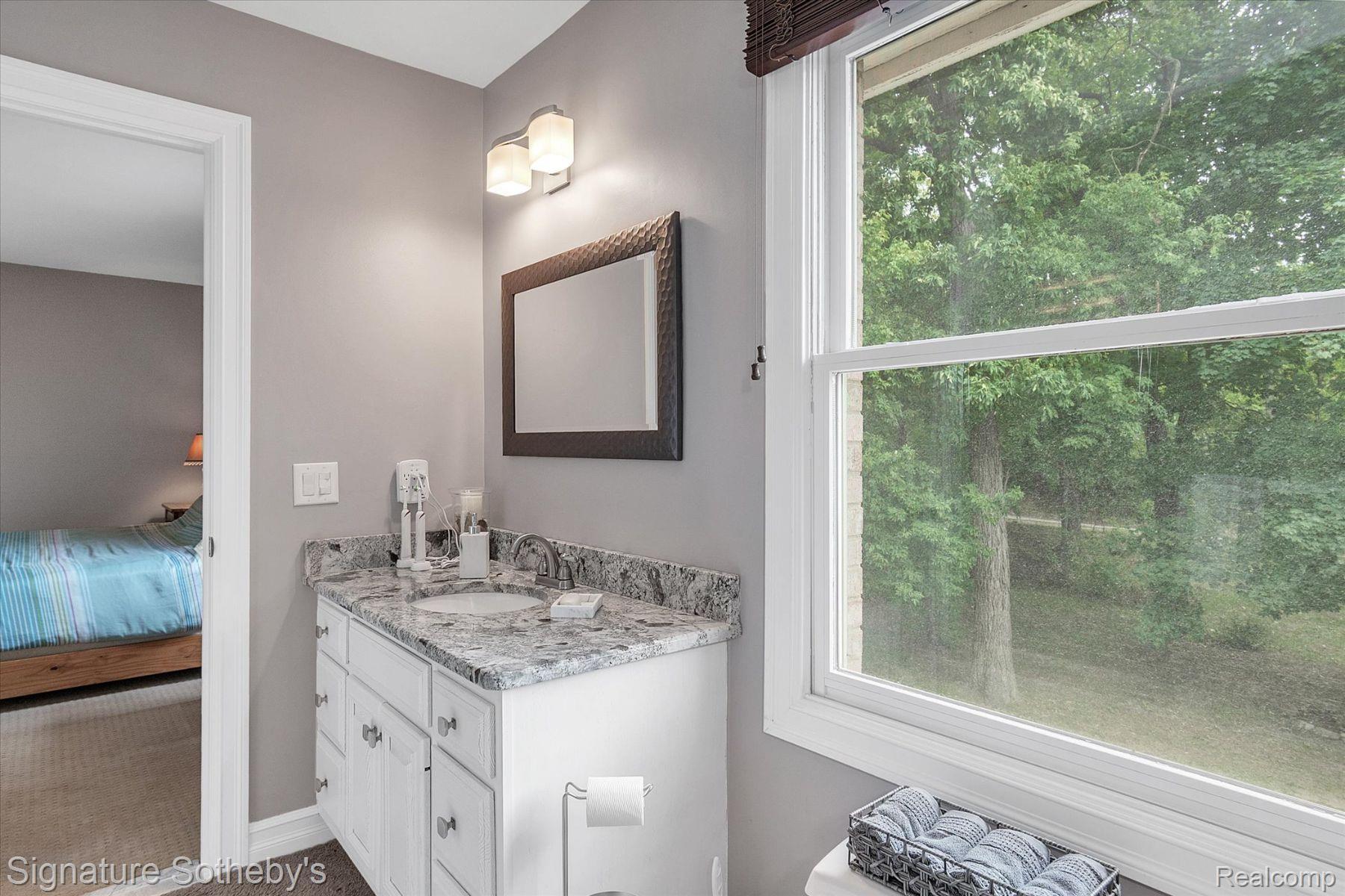 933 ANNIE LANG Drive