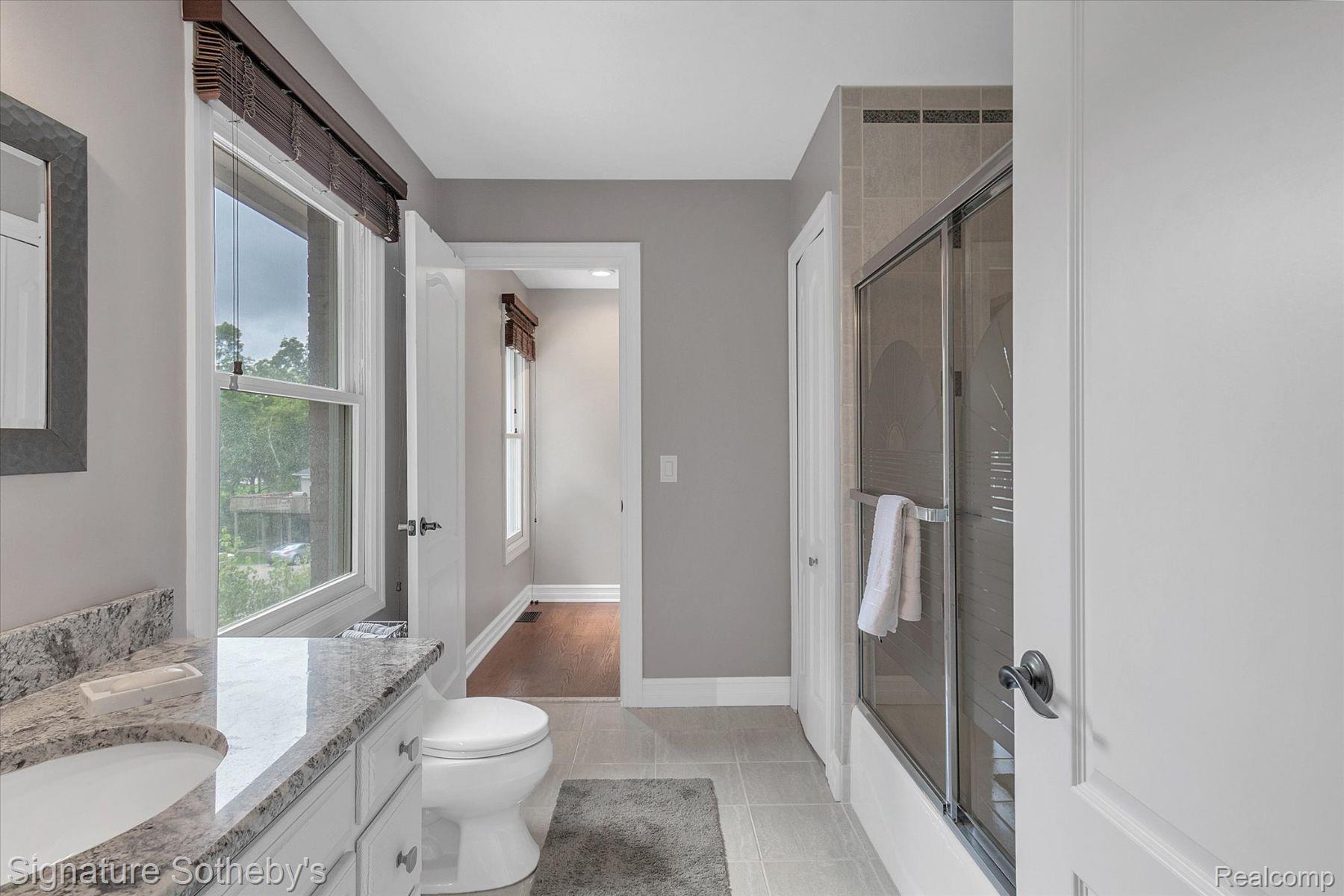 933 ANNIE LANG Drive