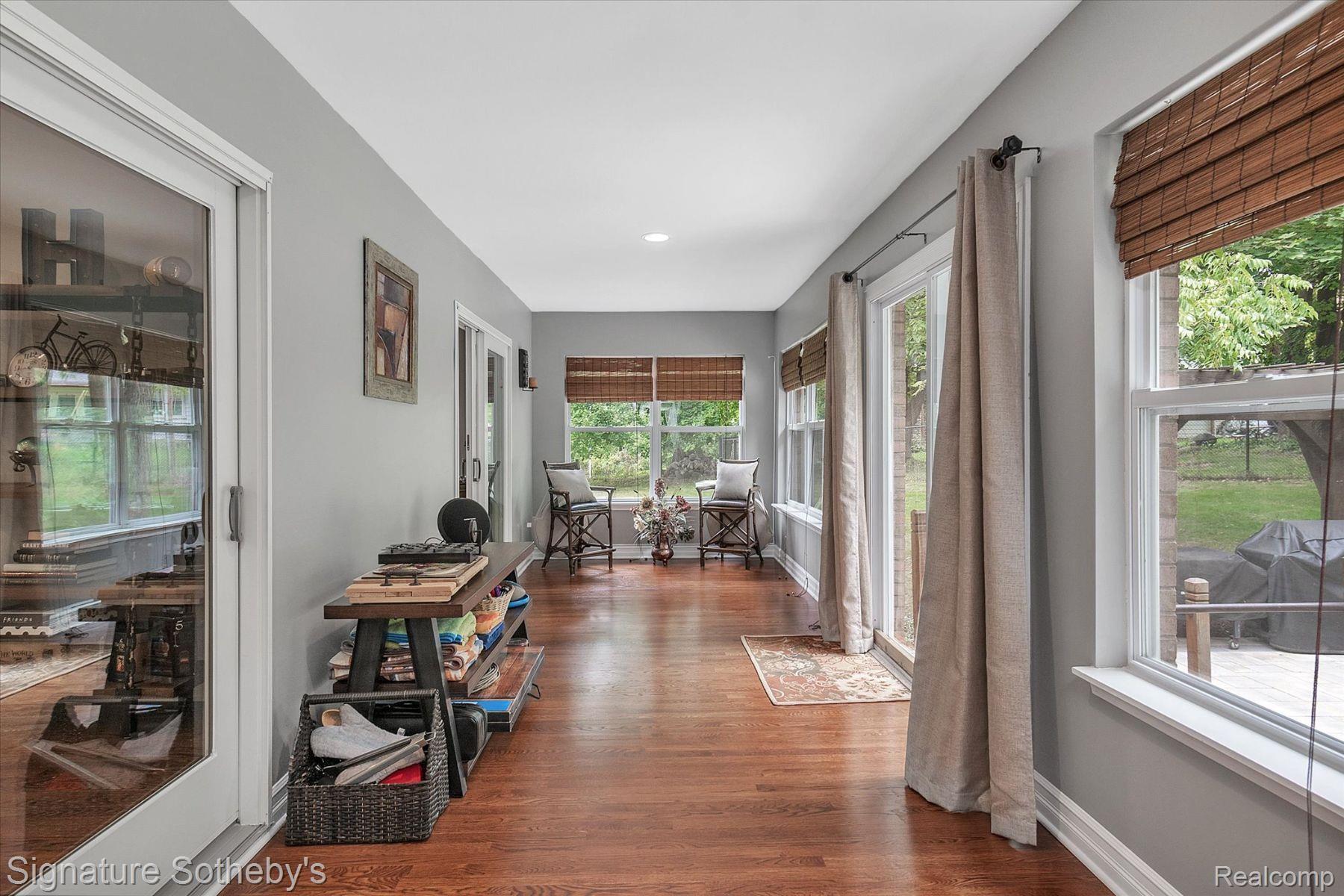 933 ANNIE LANG Drive