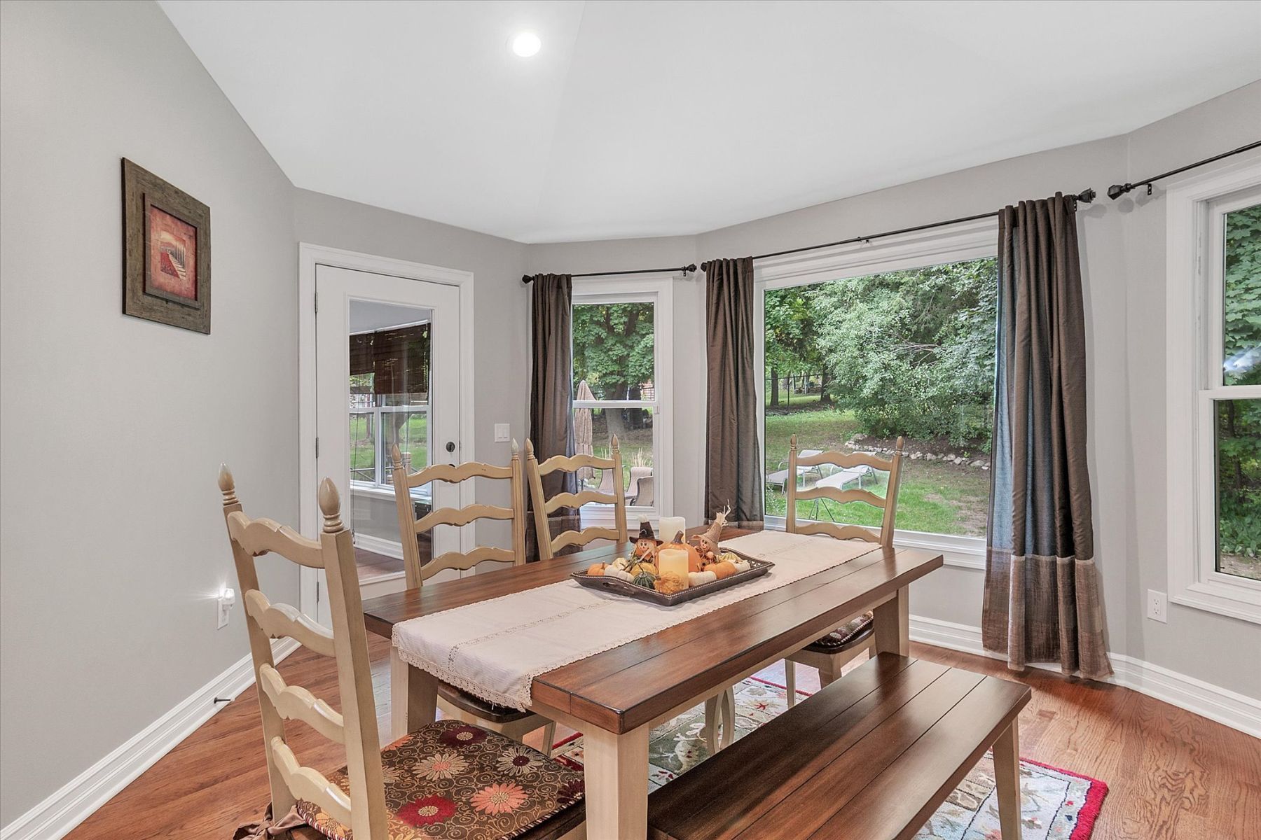 933 ANNIE LANG Drive