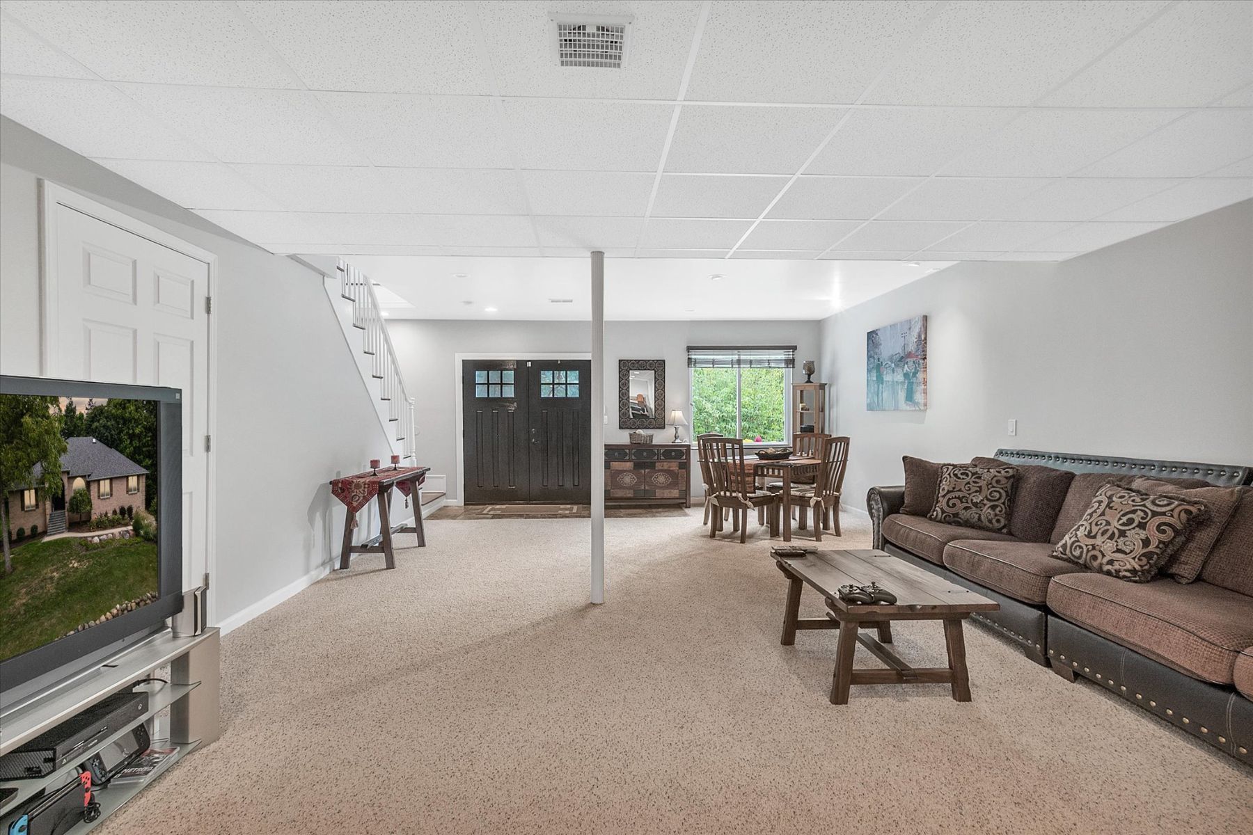 933 ANNIE LANG Drive