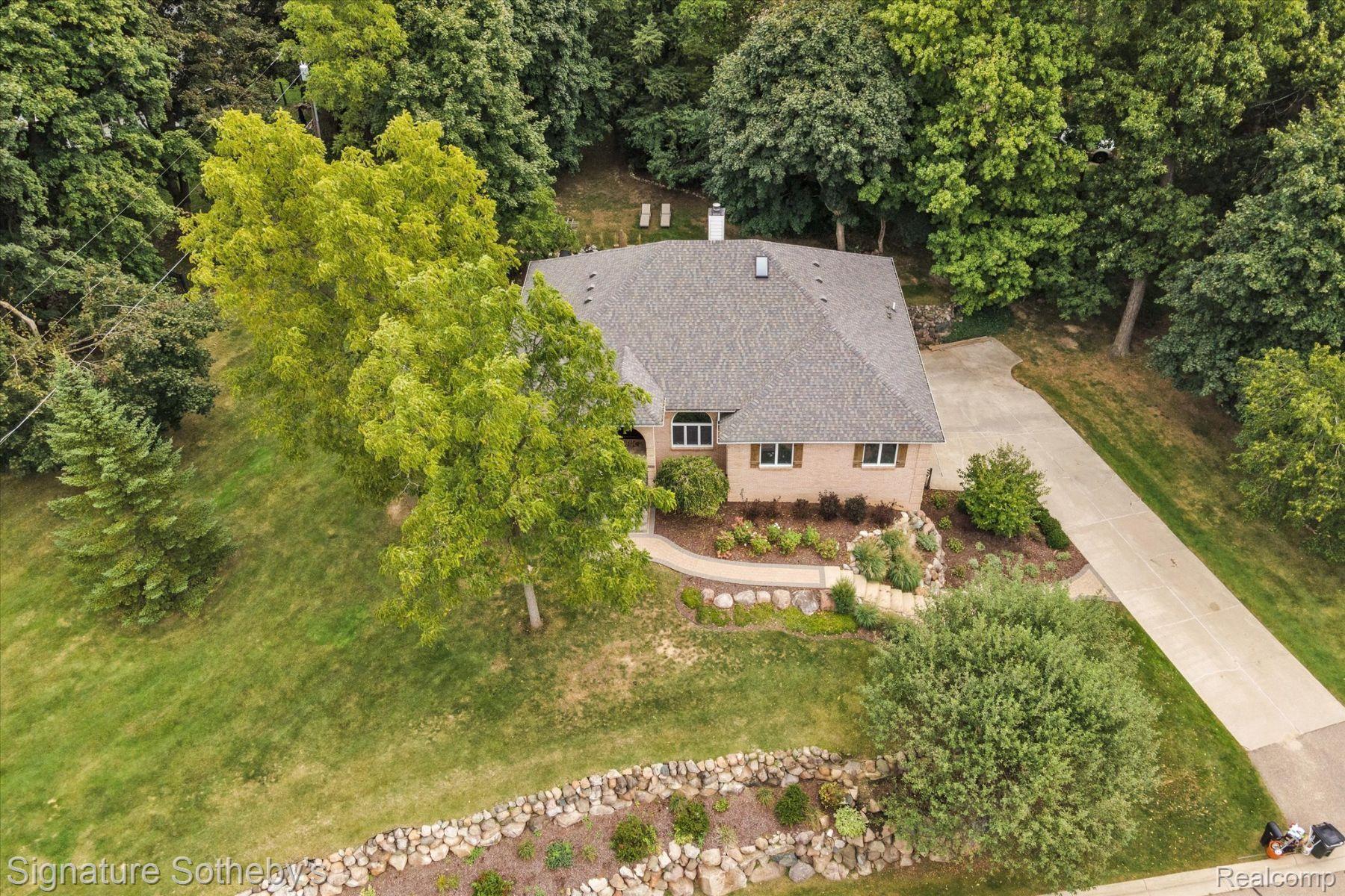 933 ANNIE LANG Drive