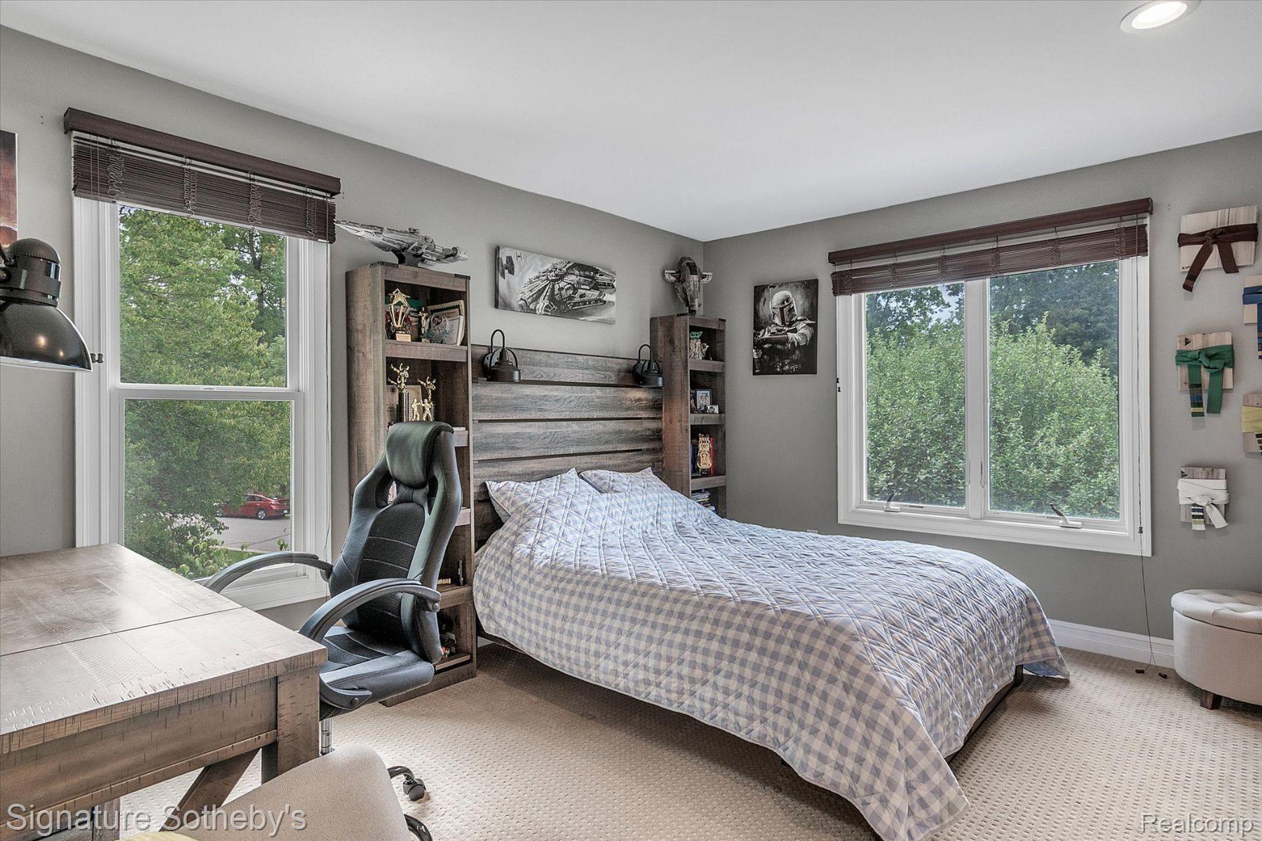 933 ANNIE LANG Drive