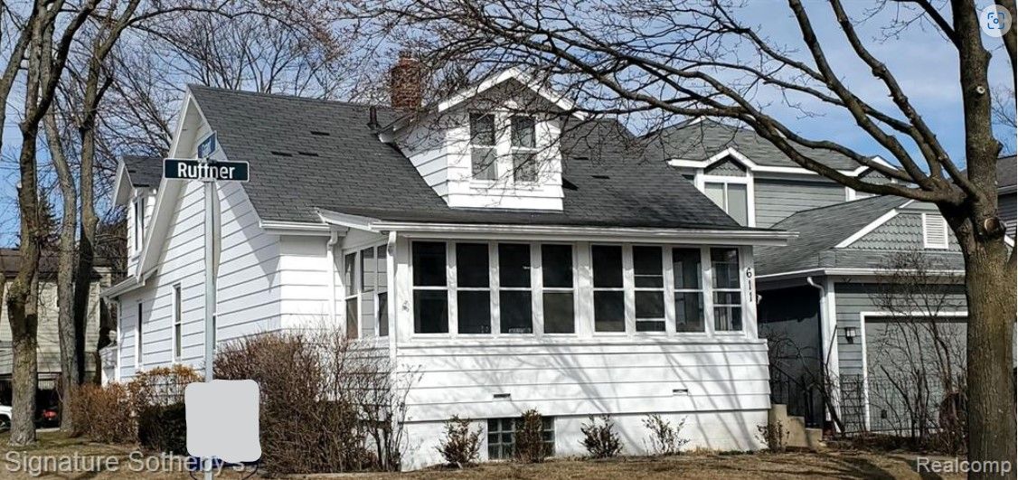 611 RUFFNER Avenue