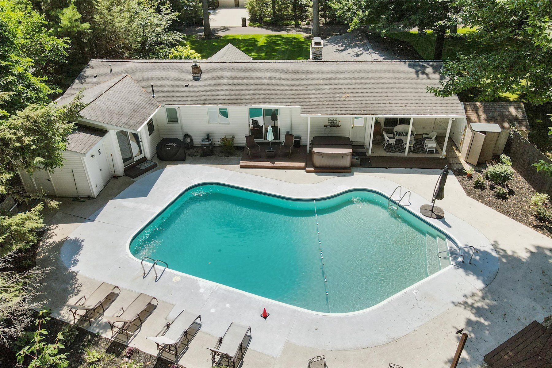1091 MAPLE WALK Drive