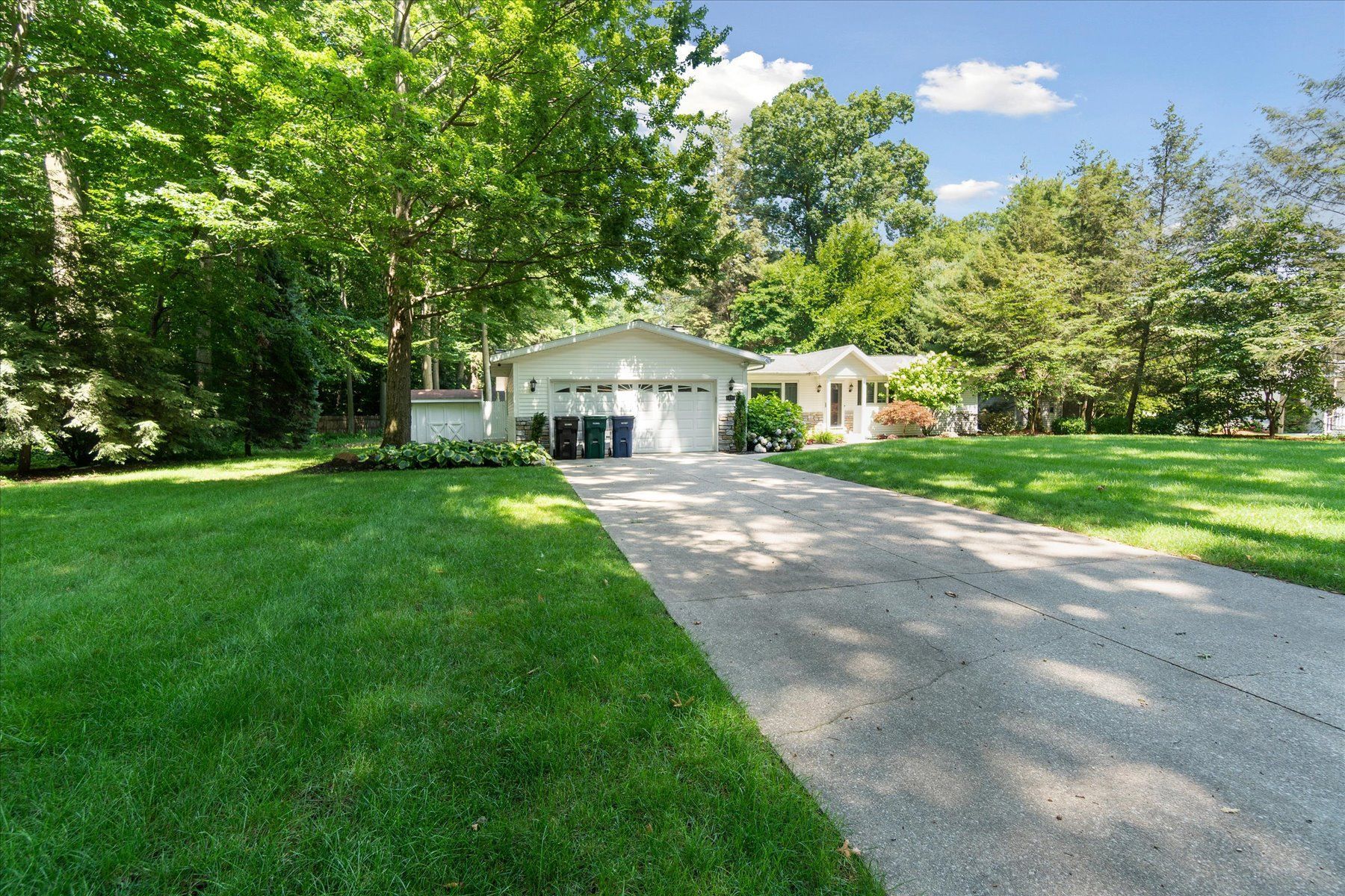 1091 MAPLE WALK Drive