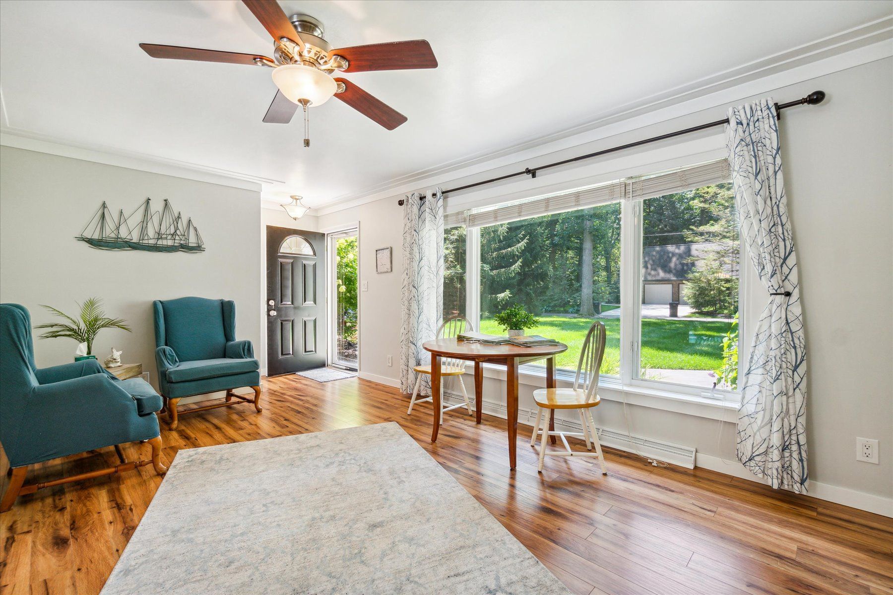 1091 MAPLE WALK Drive