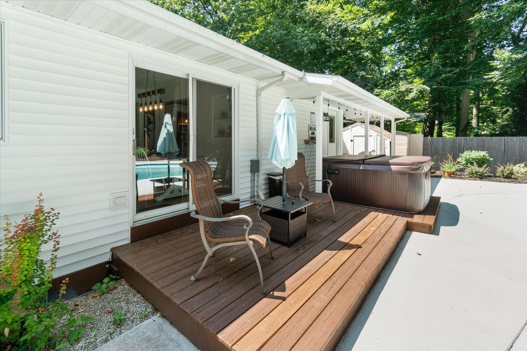1091 MAPLE WALK Drive