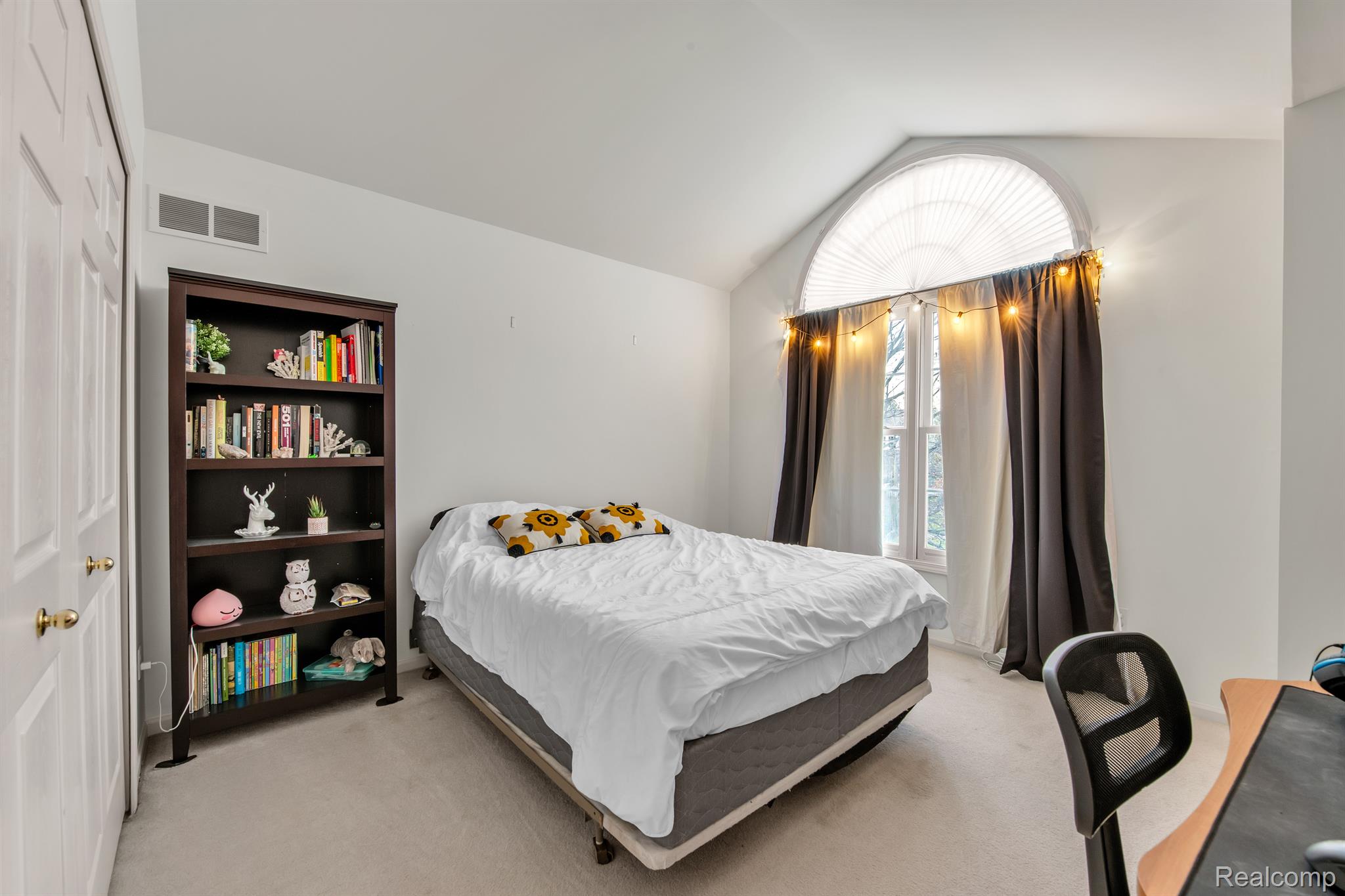 3760 EATON GATE Lane