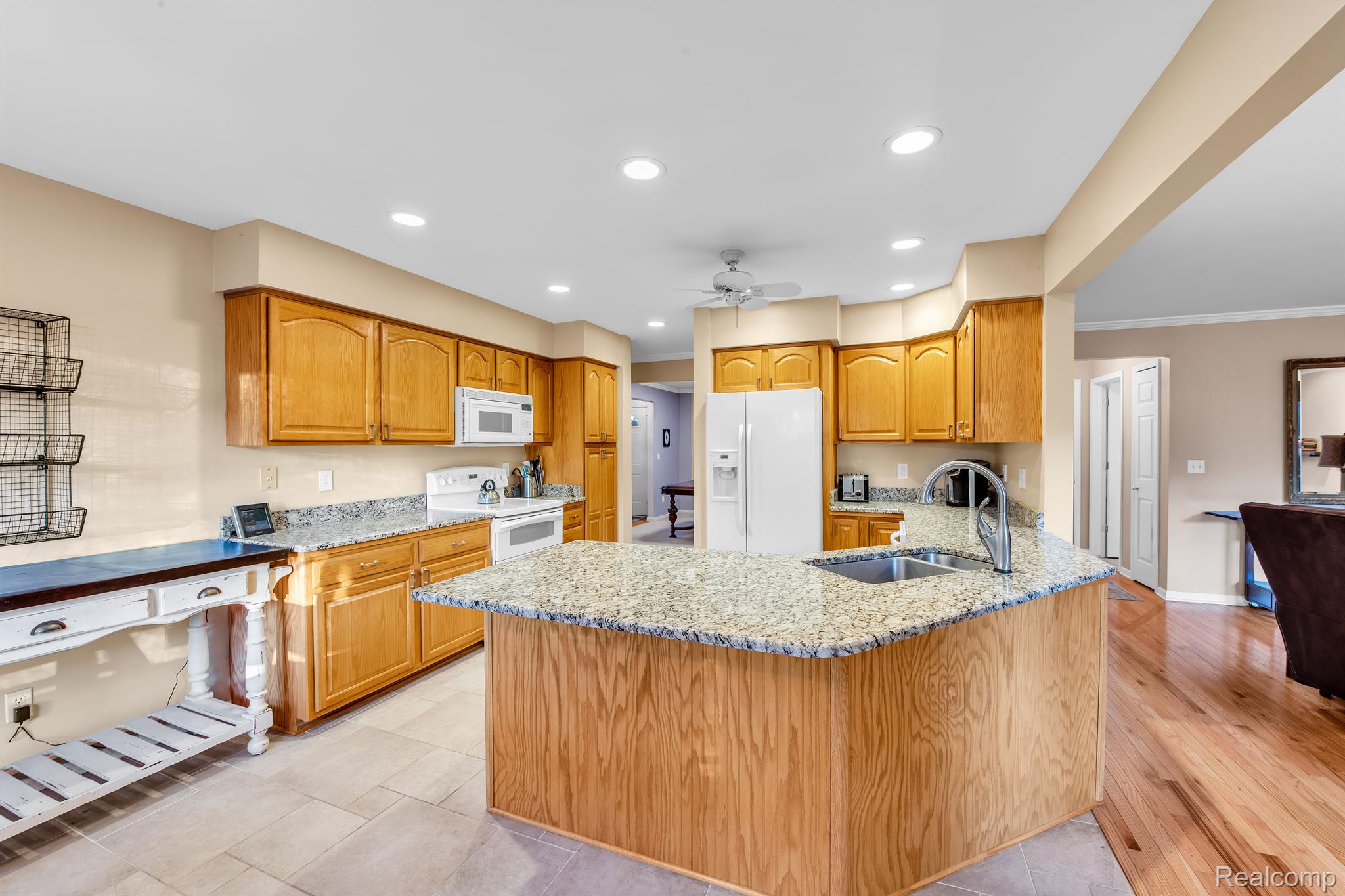 3760 EATON GATE Lane