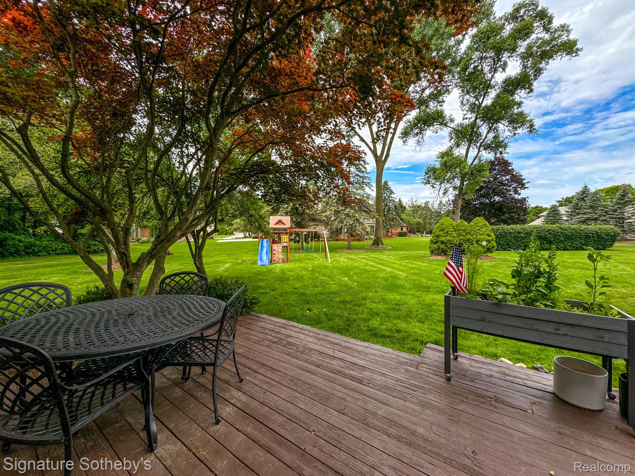 6723 Locust Drive