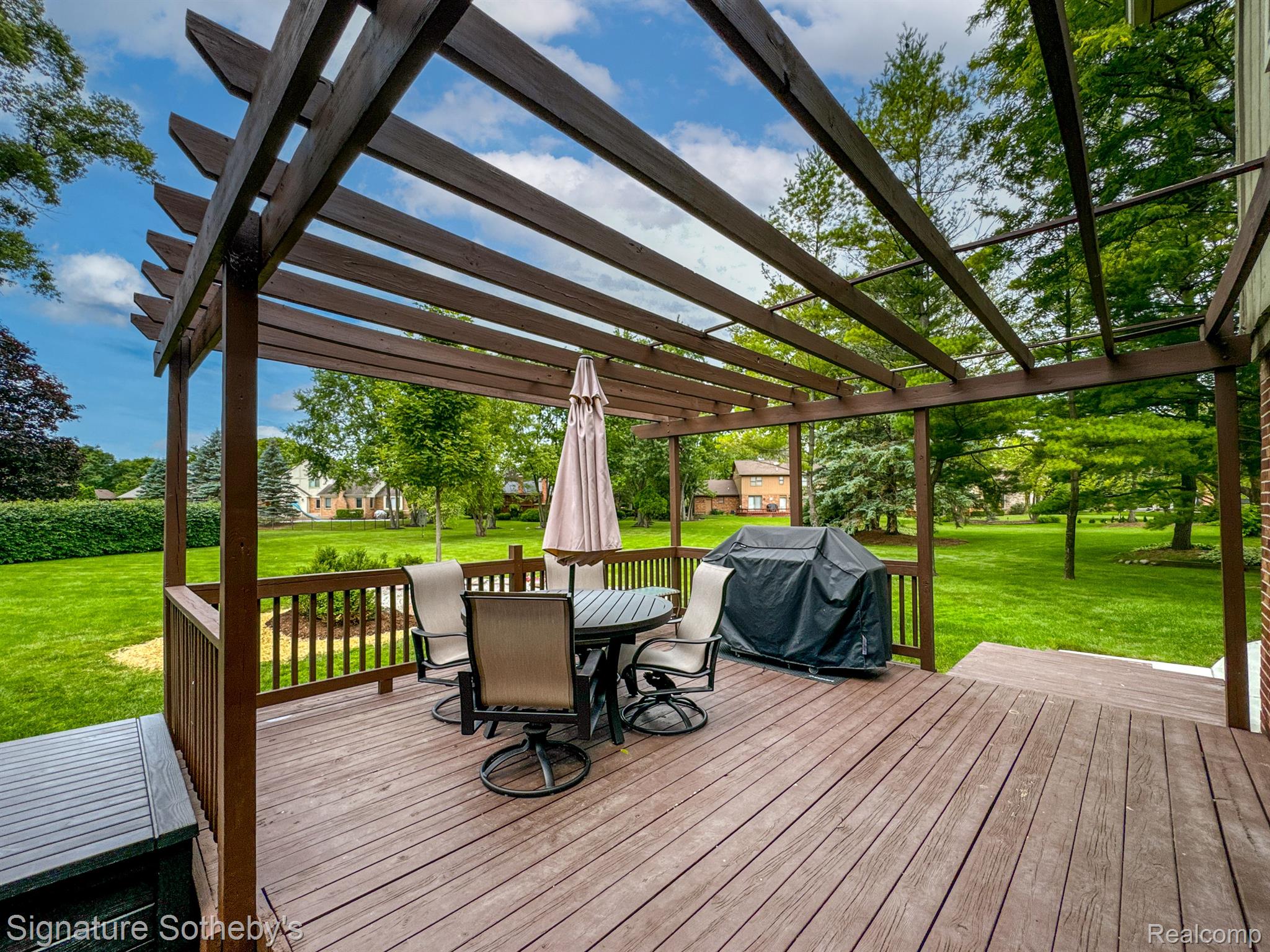 6723 Locust Drive