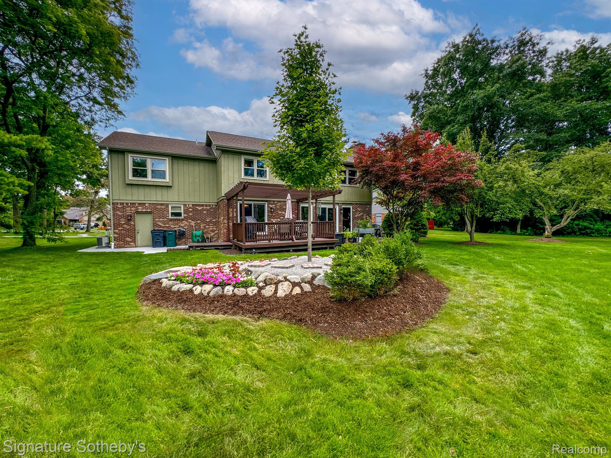 6723 Locust Drive
