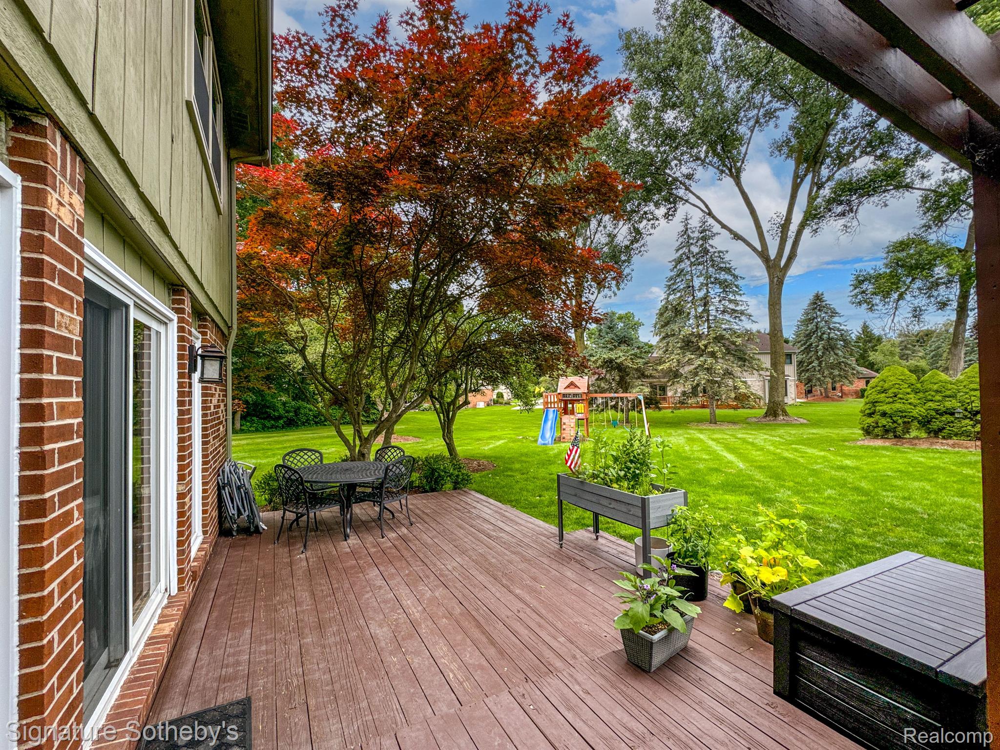 6723 Locust Drive