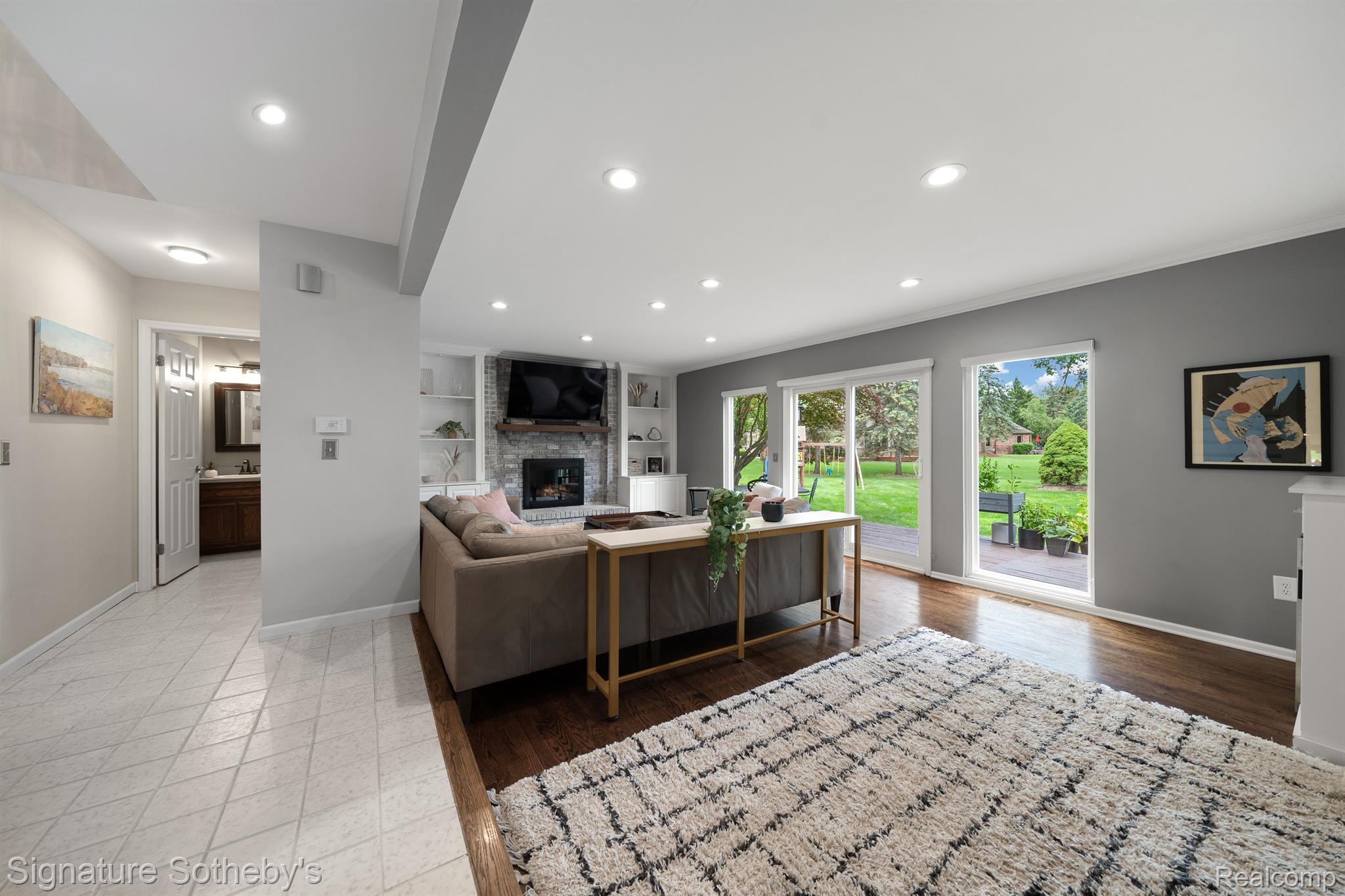6723 Locust Drive