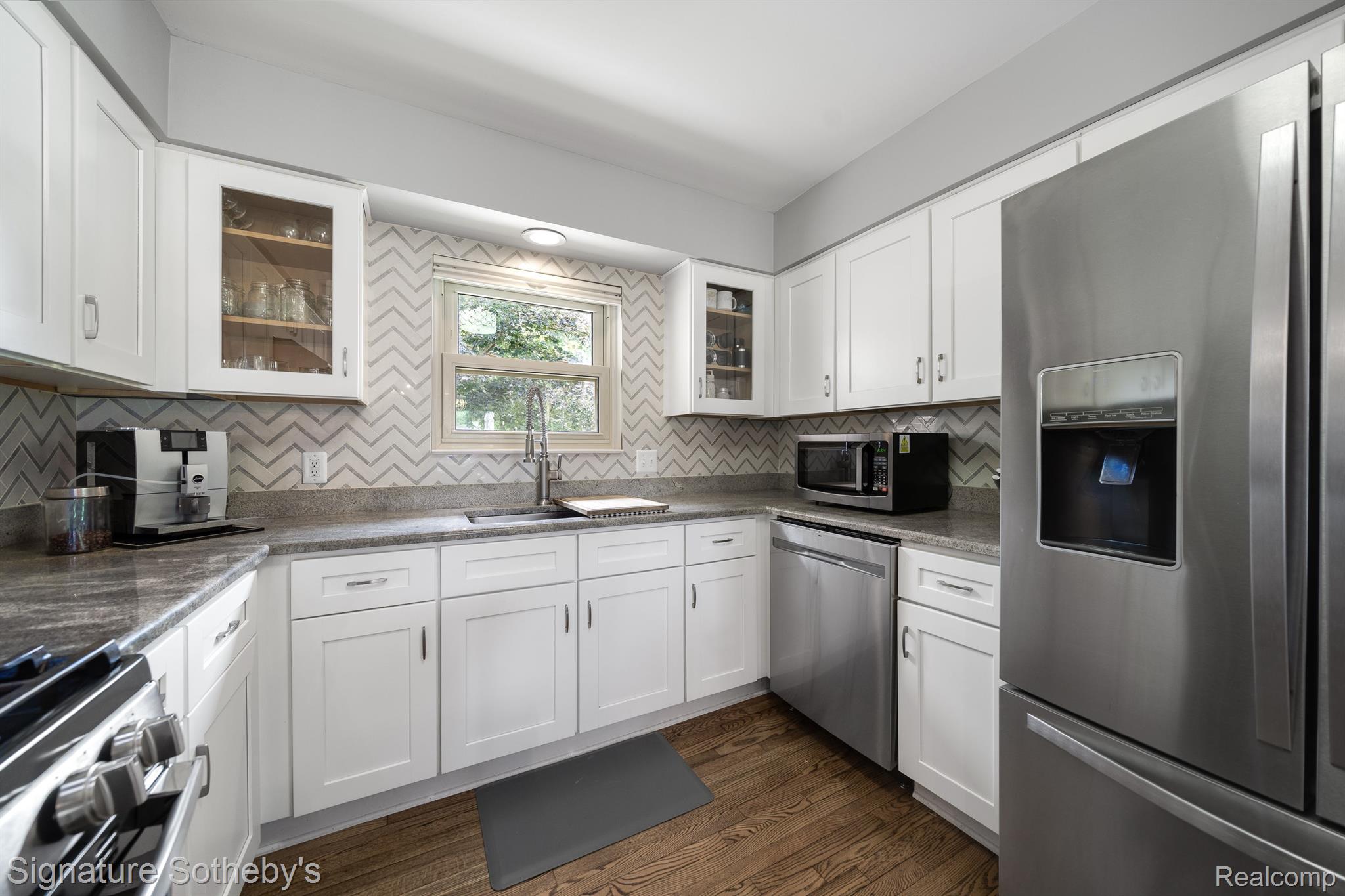 6723 Locust Drive