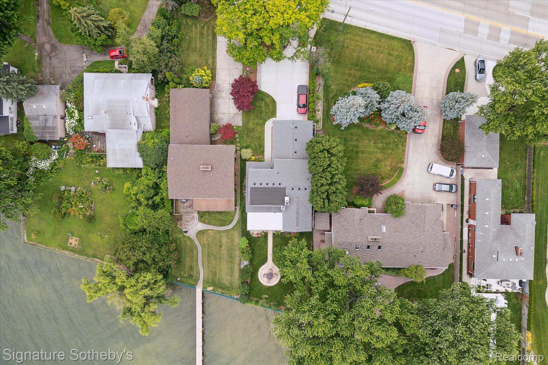 30020 JEFFERSON Avenue