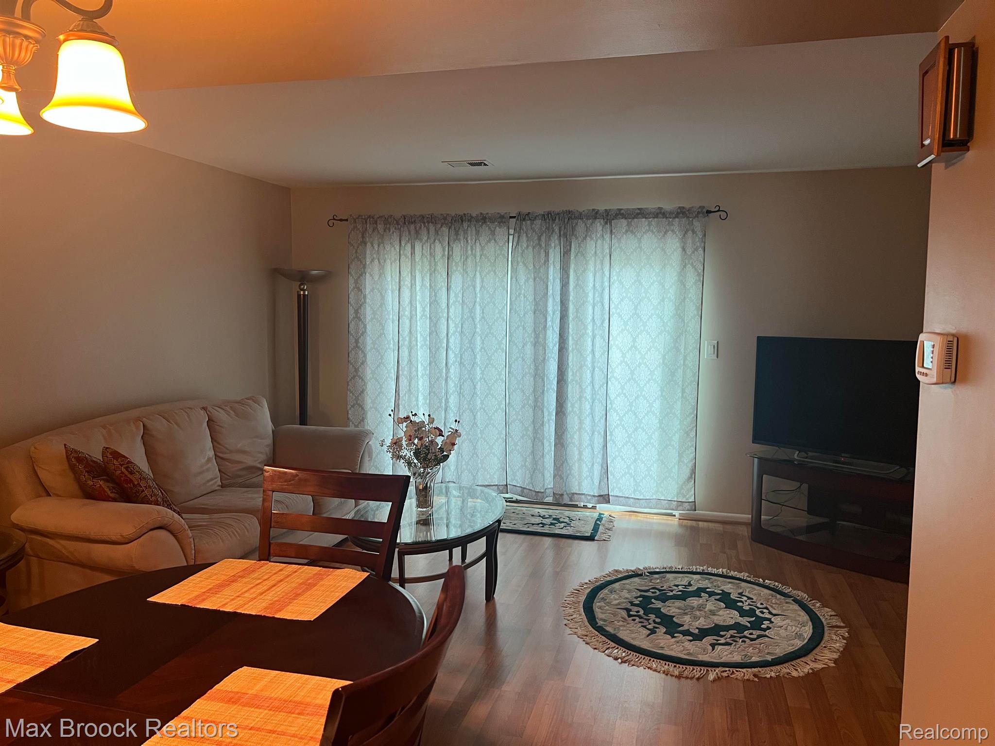 2661 KINGSTOWNE Drive