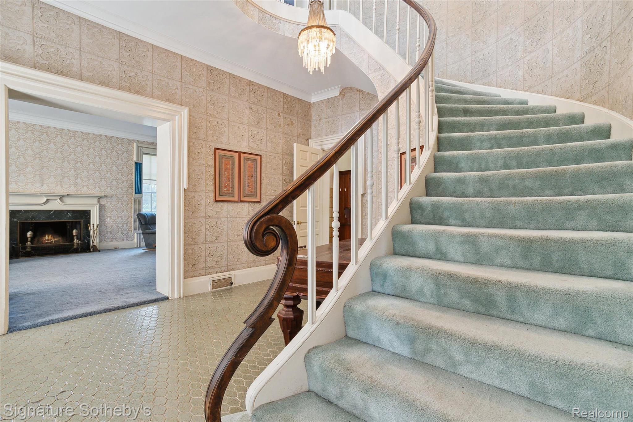 46400 W 10 MILE Road