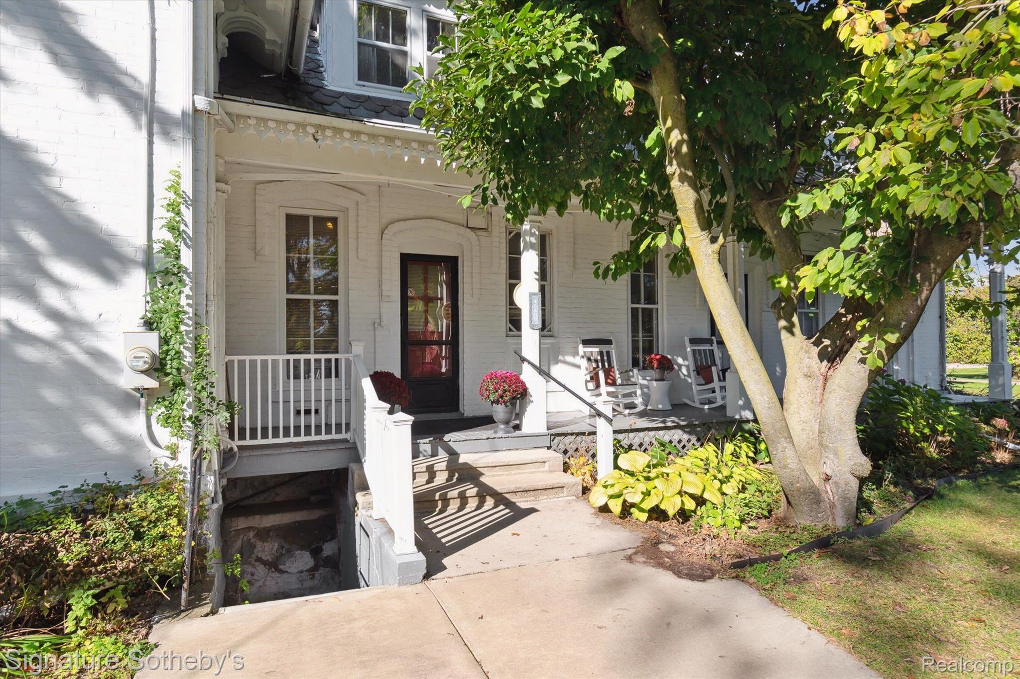 46400 W 10 MILE Road