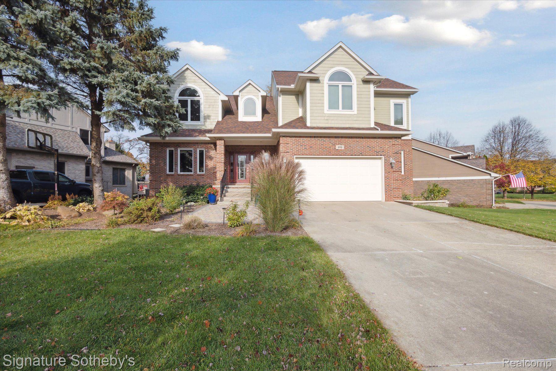 3112 PINE TREE S