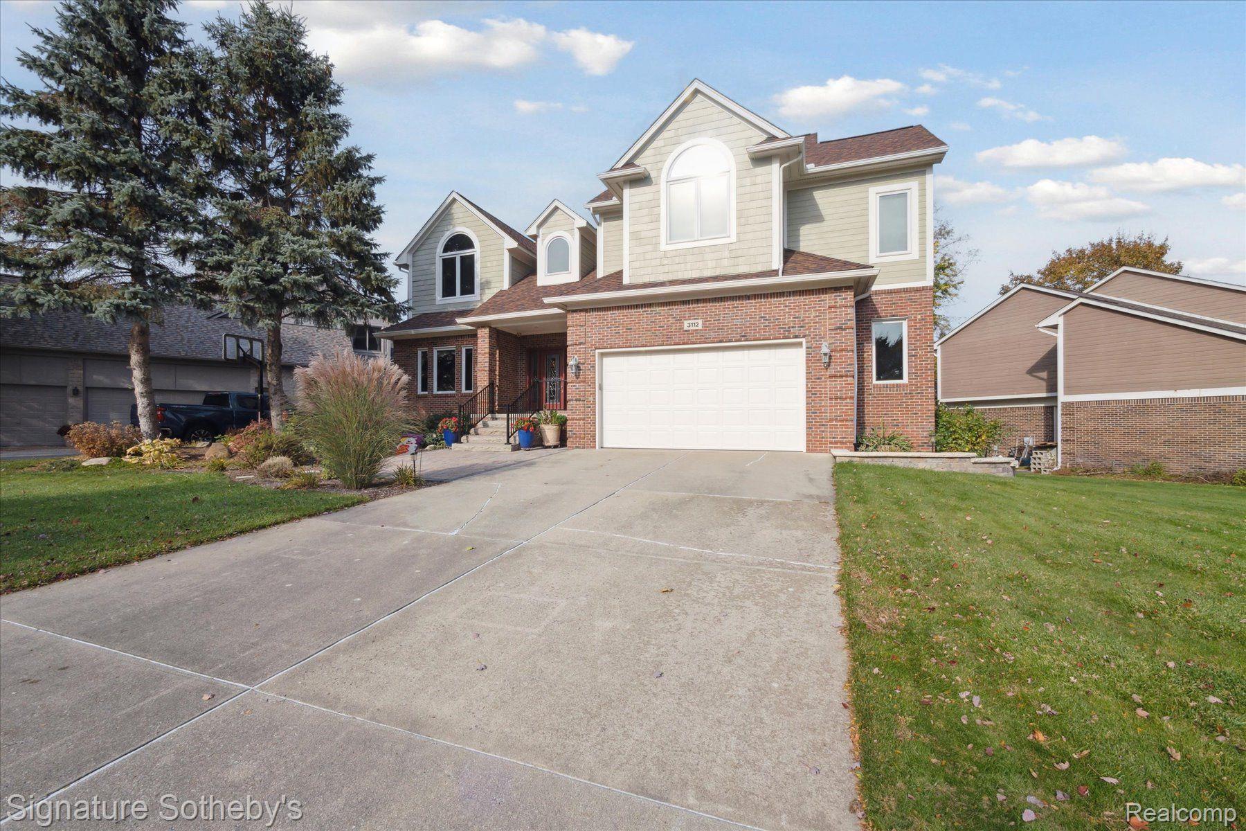 3112 PINE TREE S