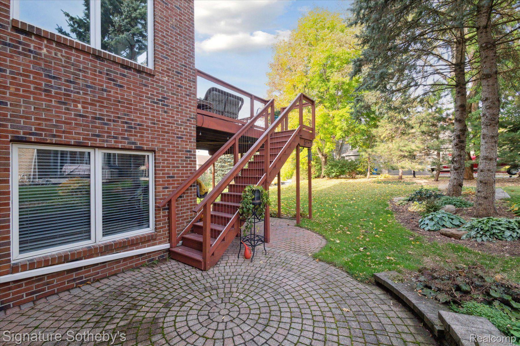 3112 PINE TREE S
