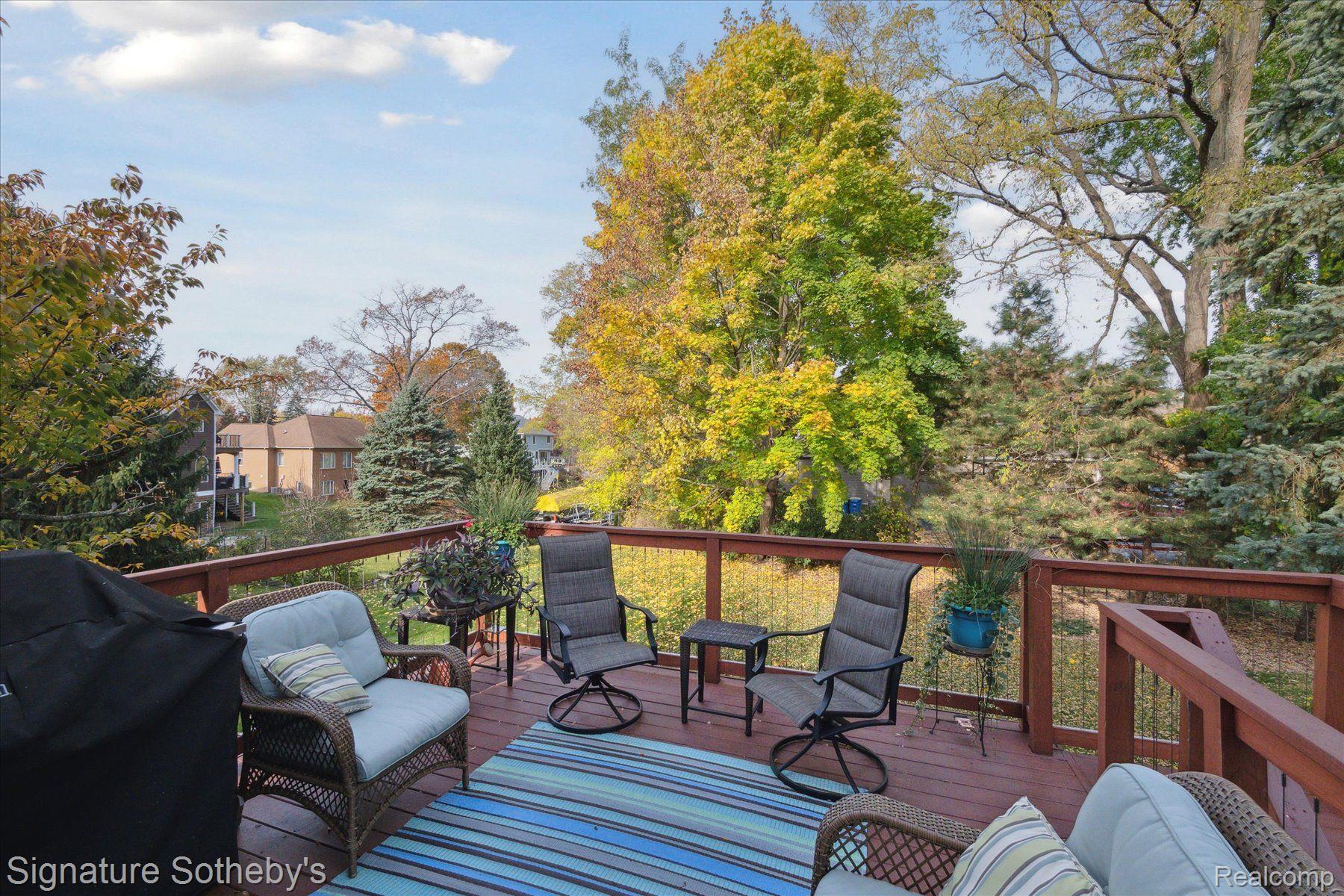 3112 PINE TREE S