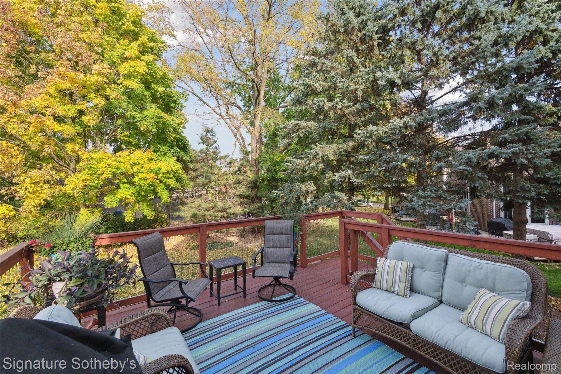 3112 PINE TREE S