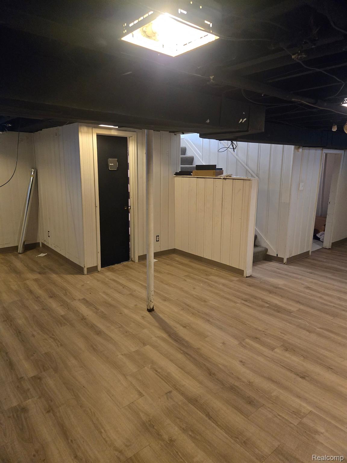 18296 MACARTHUR Street