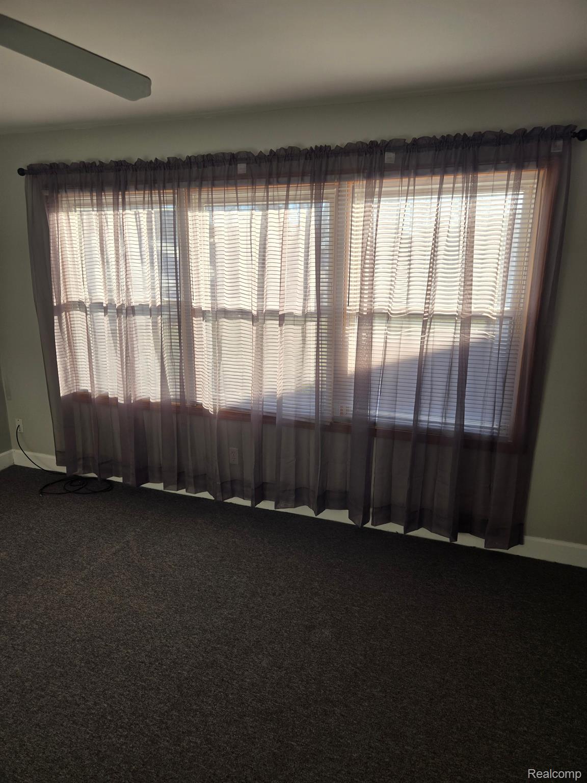 18296 MACARTHUR Street