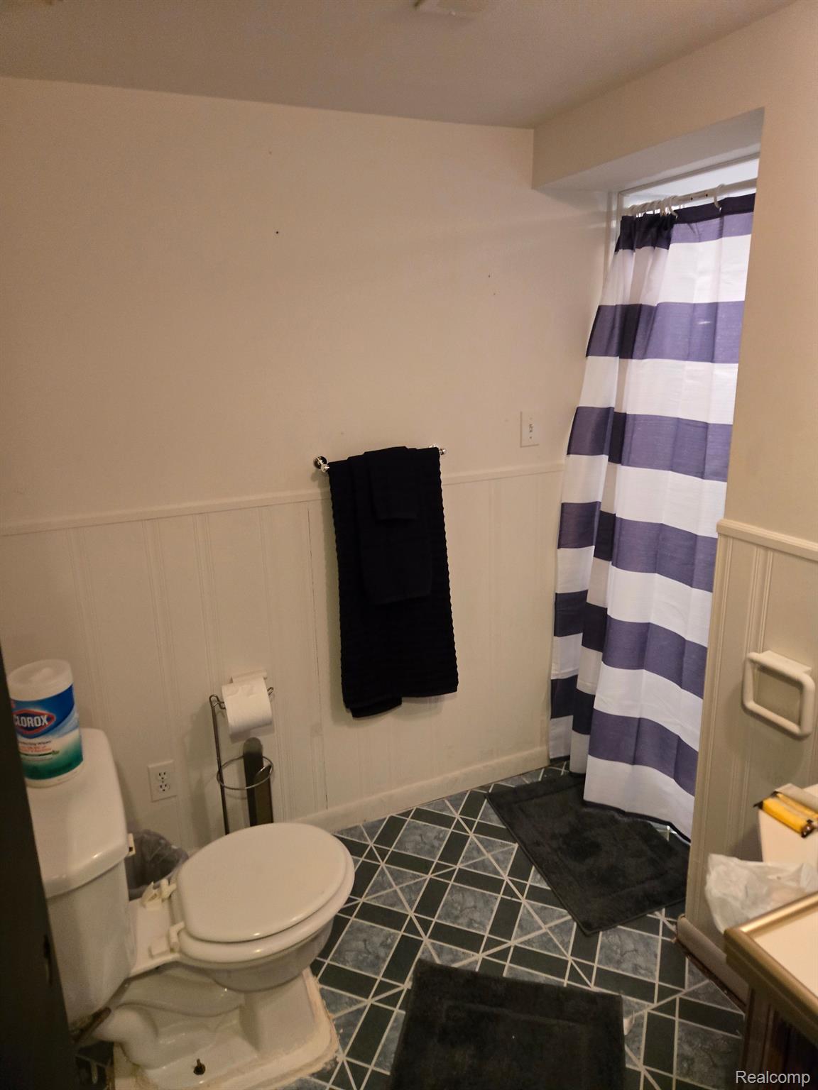 18296 MACARTHUR Street