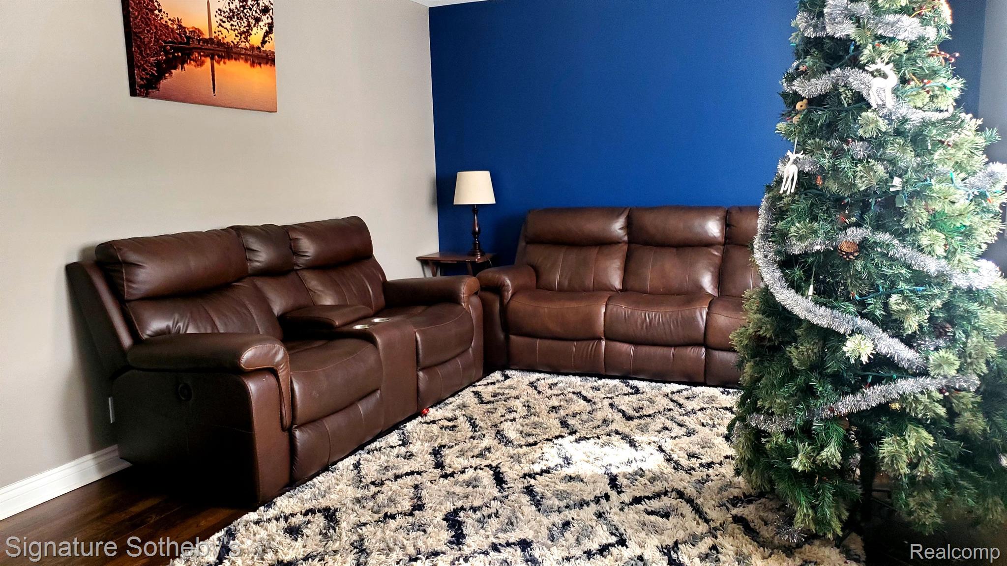 3898 BREAKER Street E