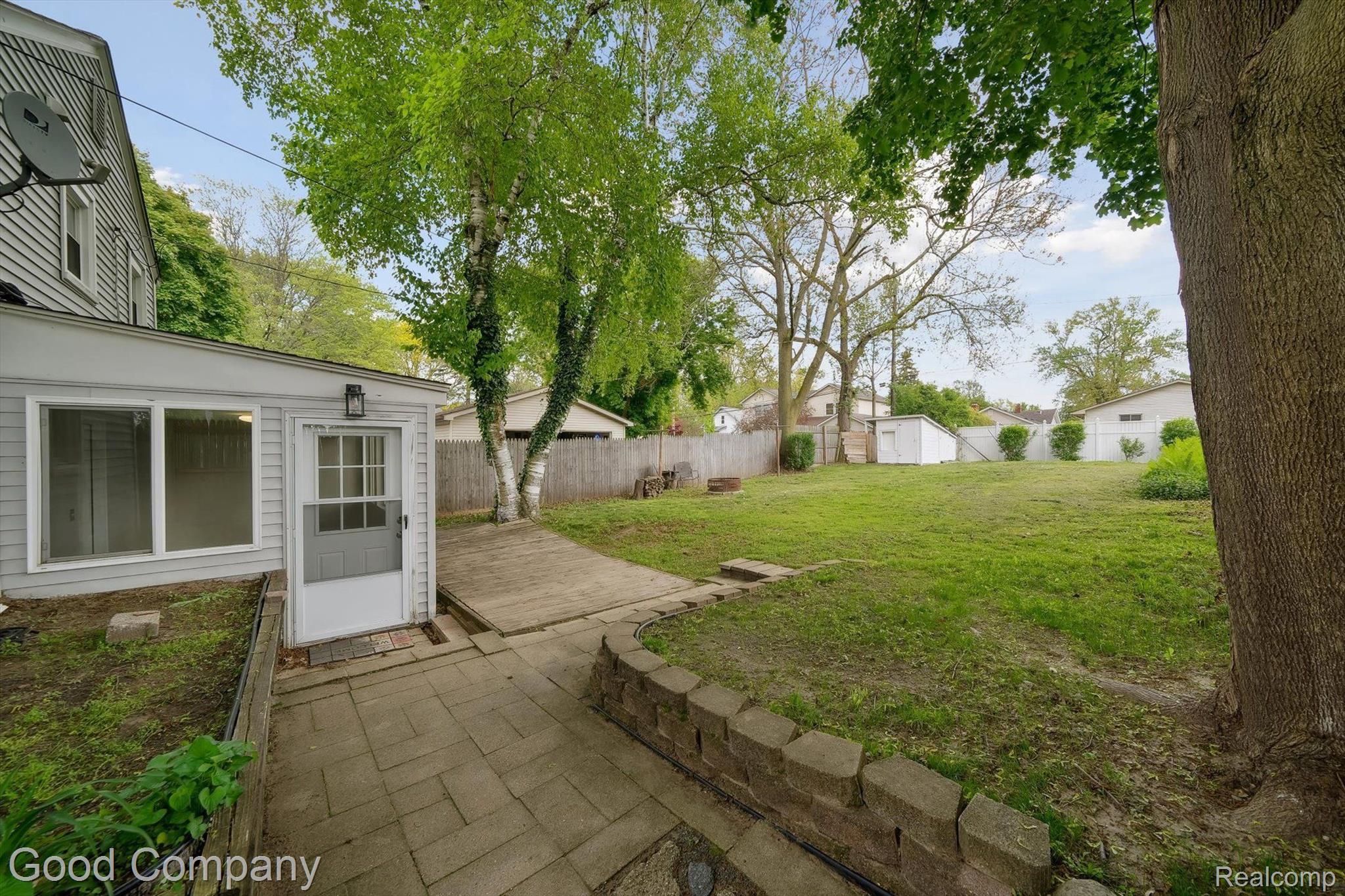 3040 WAUKEGAN Street