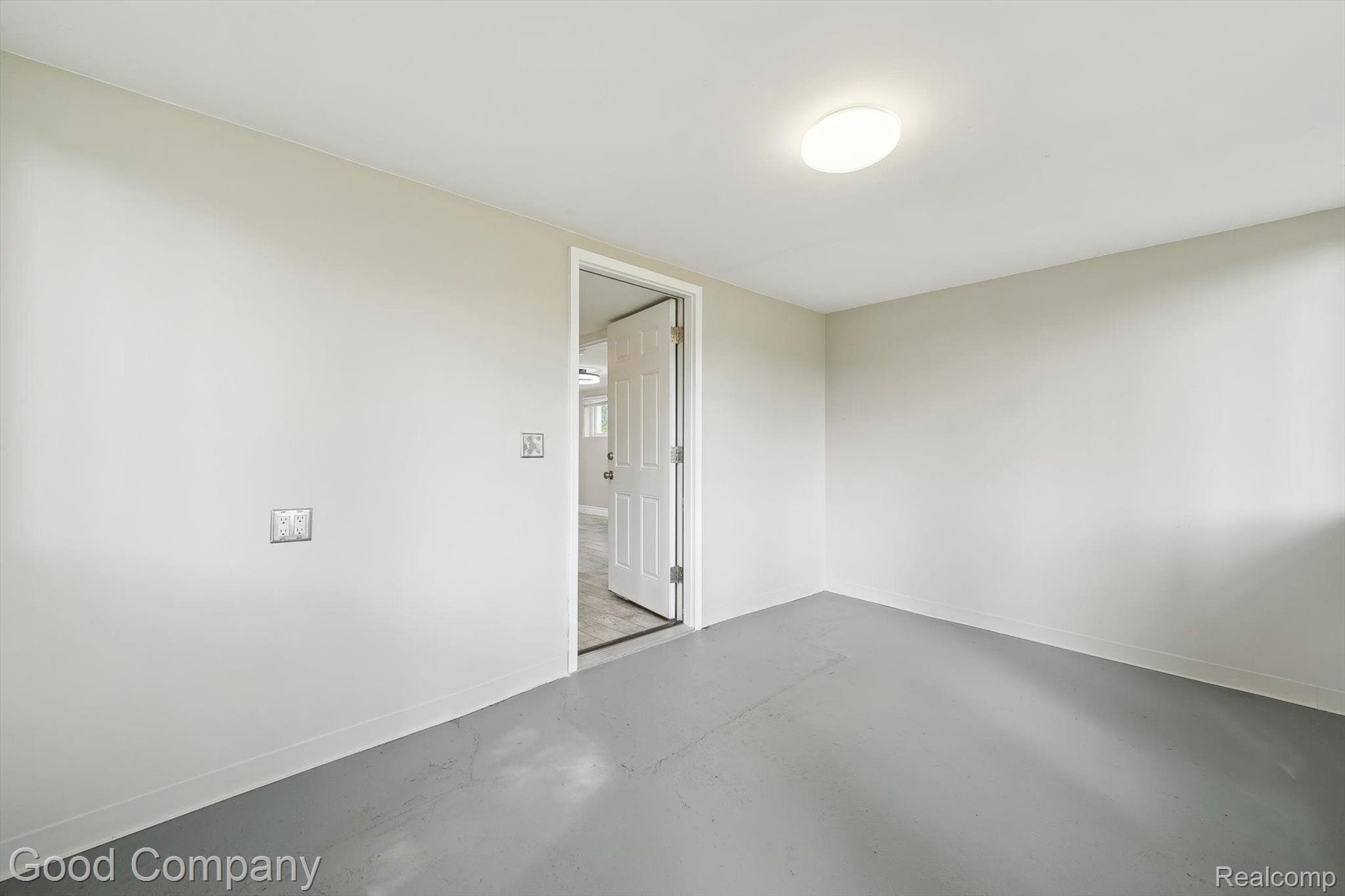 3040 WAUKEGAN Street