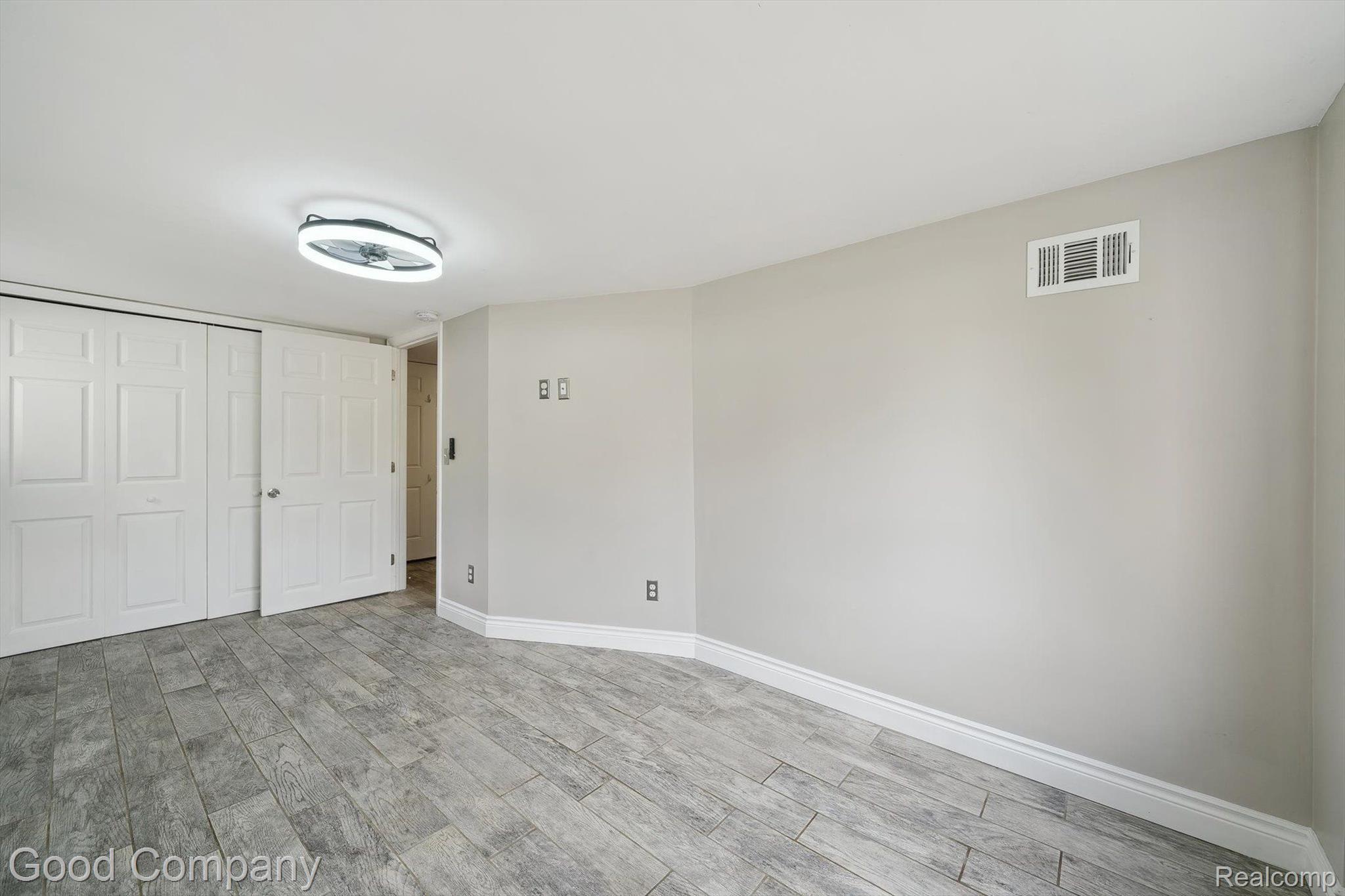 3040 WAUKEGAN Street