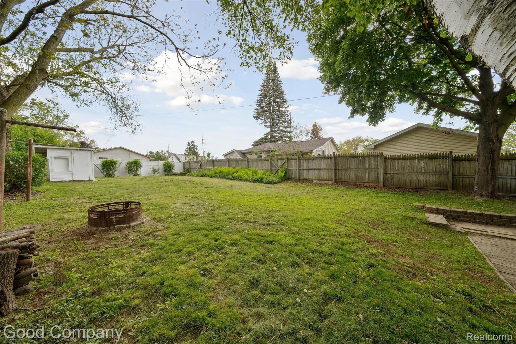 3040 WAUKEGAN Street