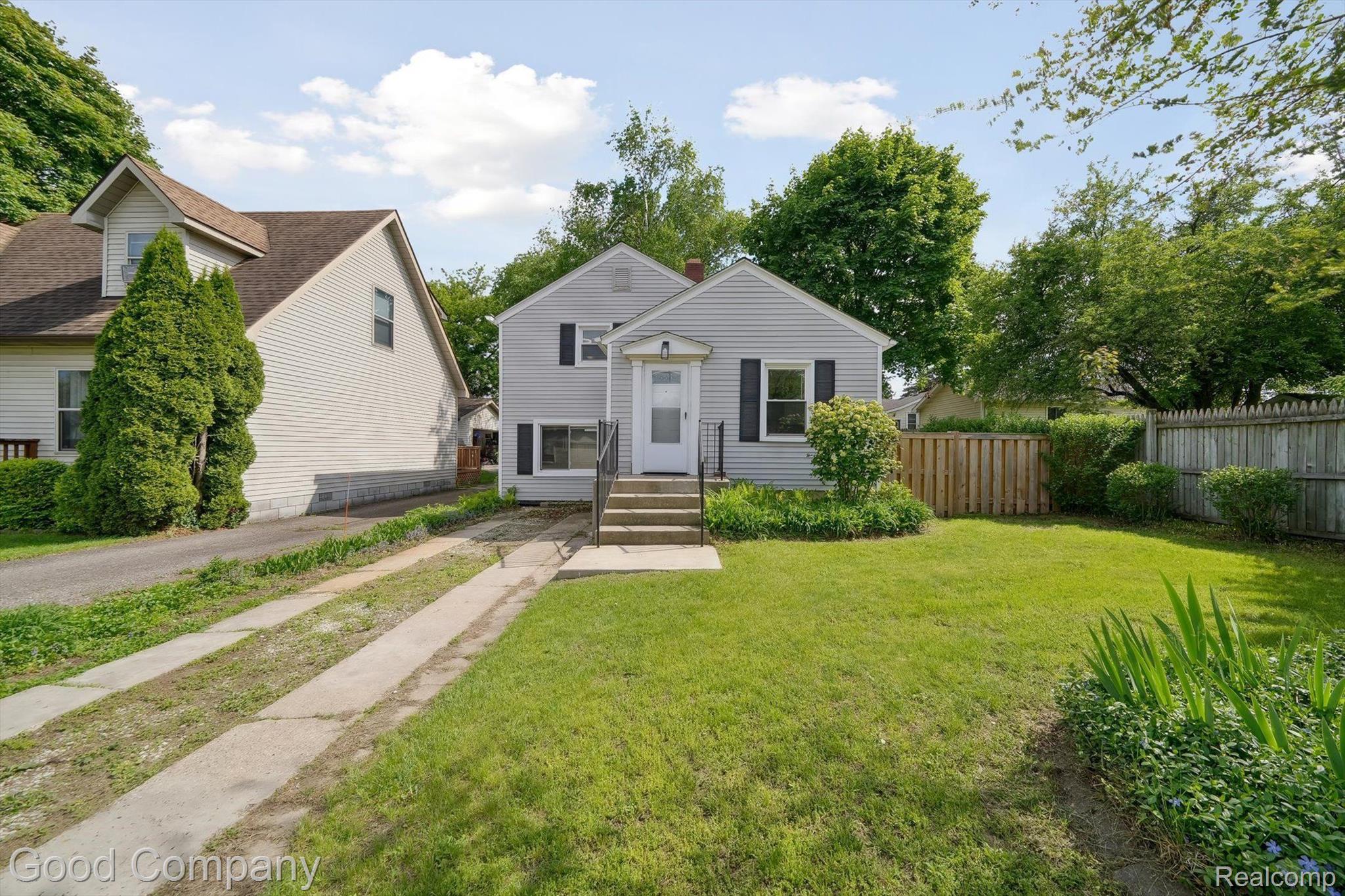 3040 WAUKEGAN Street