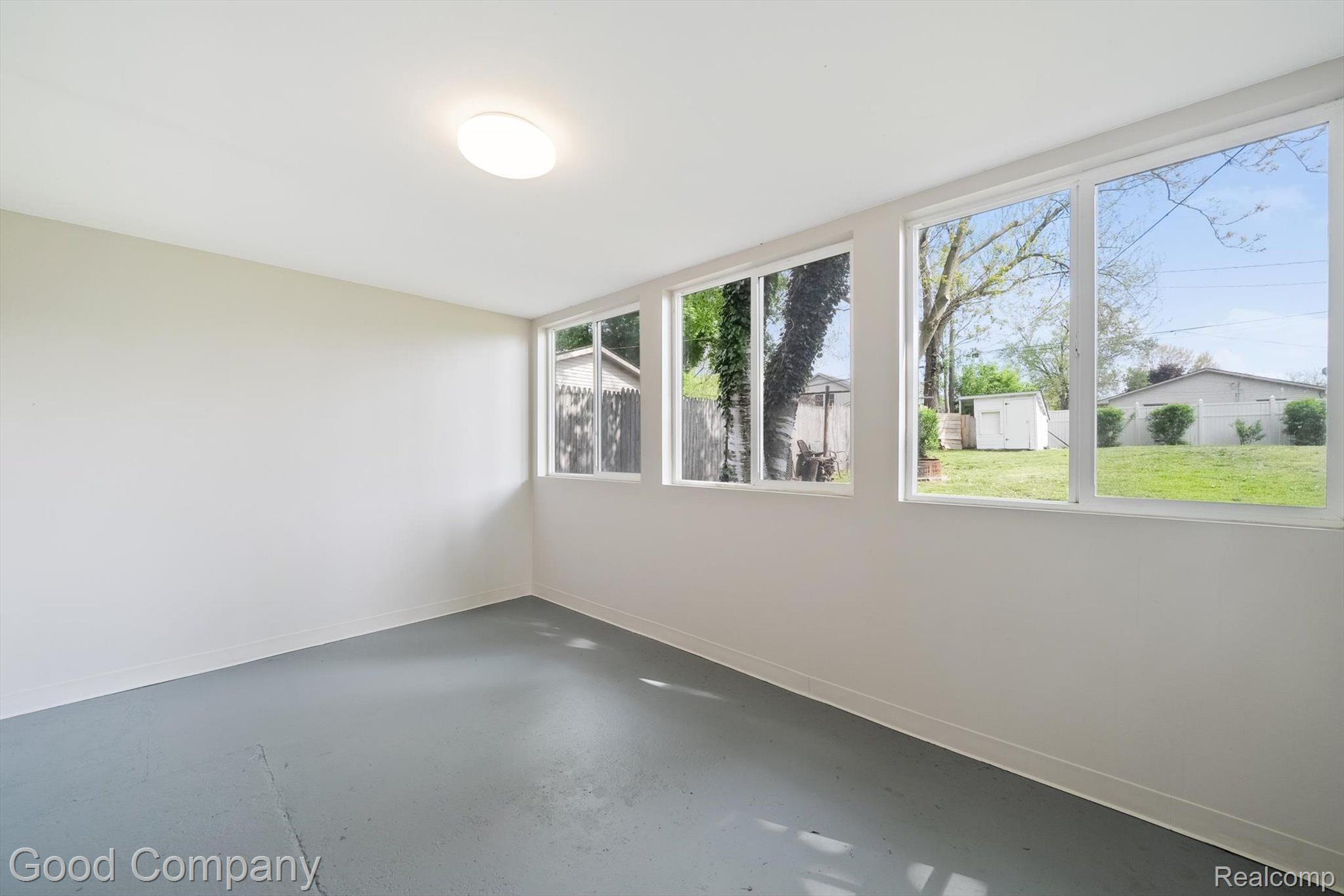 3040 WAUKEGAN Street