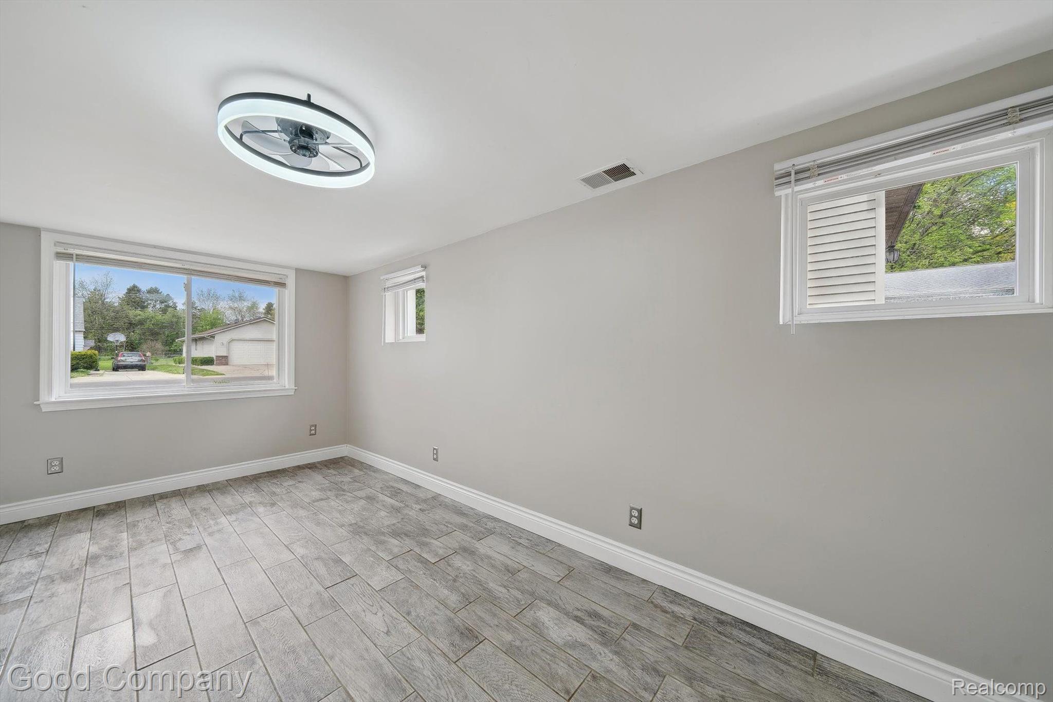 3040 WAUKEGAN Street