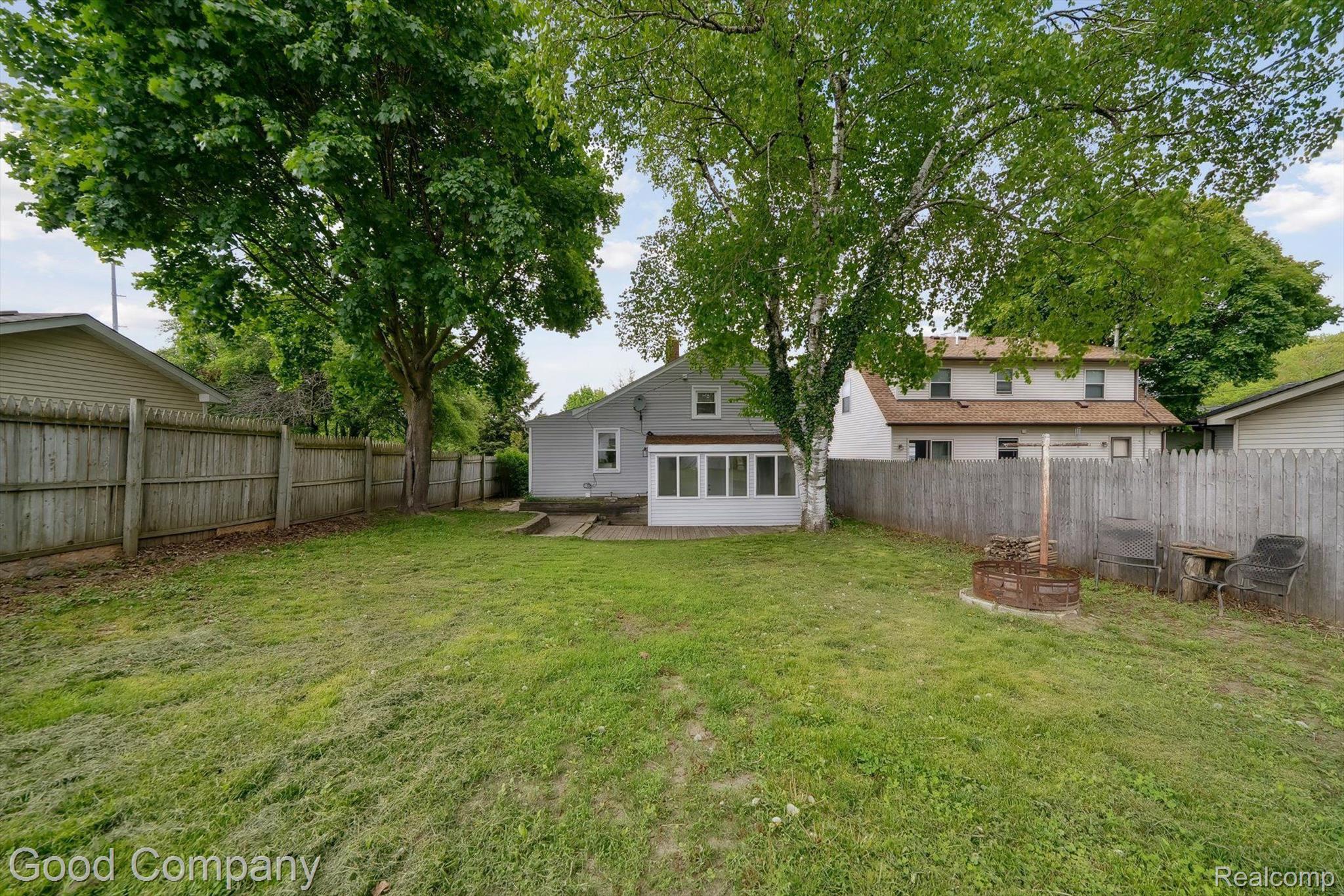 3040 WAUKEGAN Street