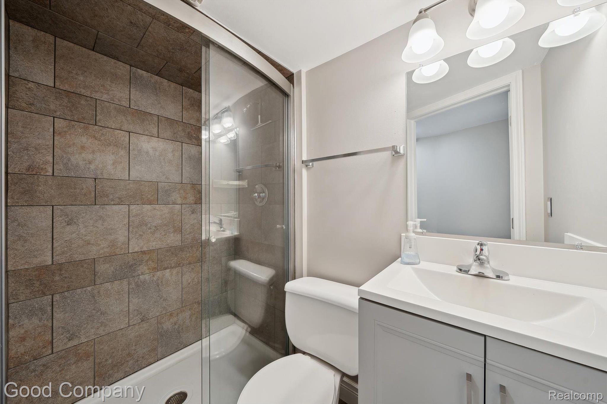 3040 WAUKEGAN Street