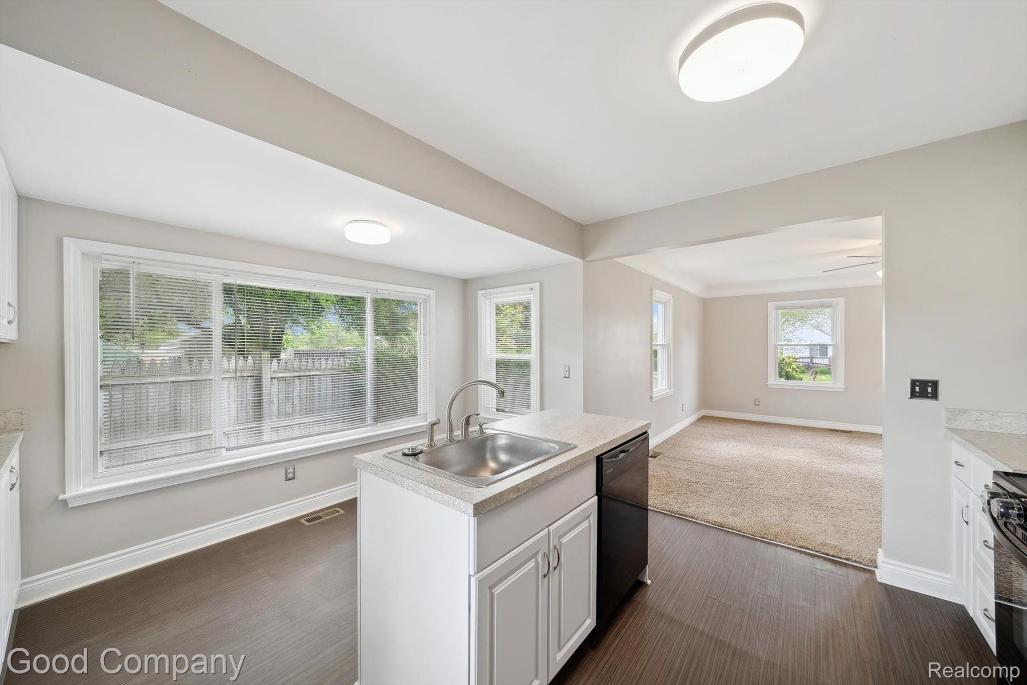 3040 WAUKEGAN Street