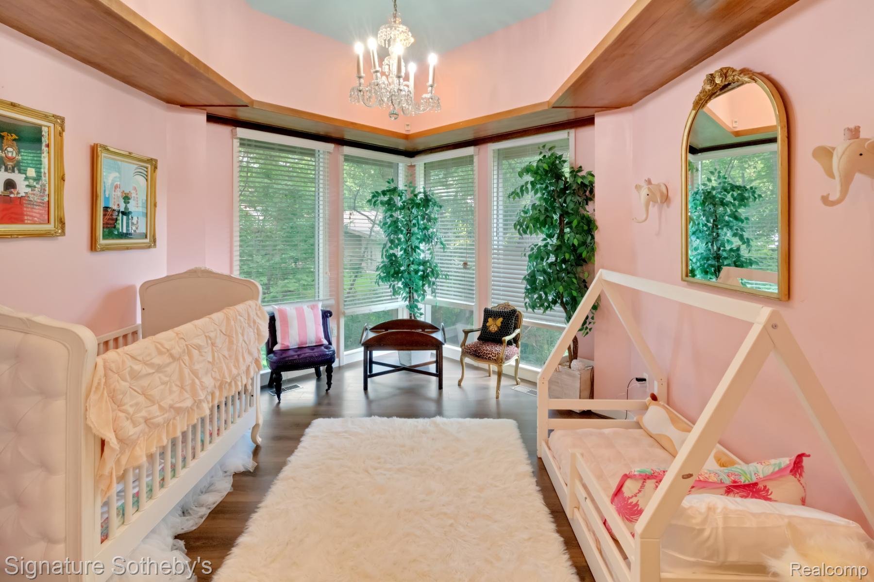 401 Glazier Road