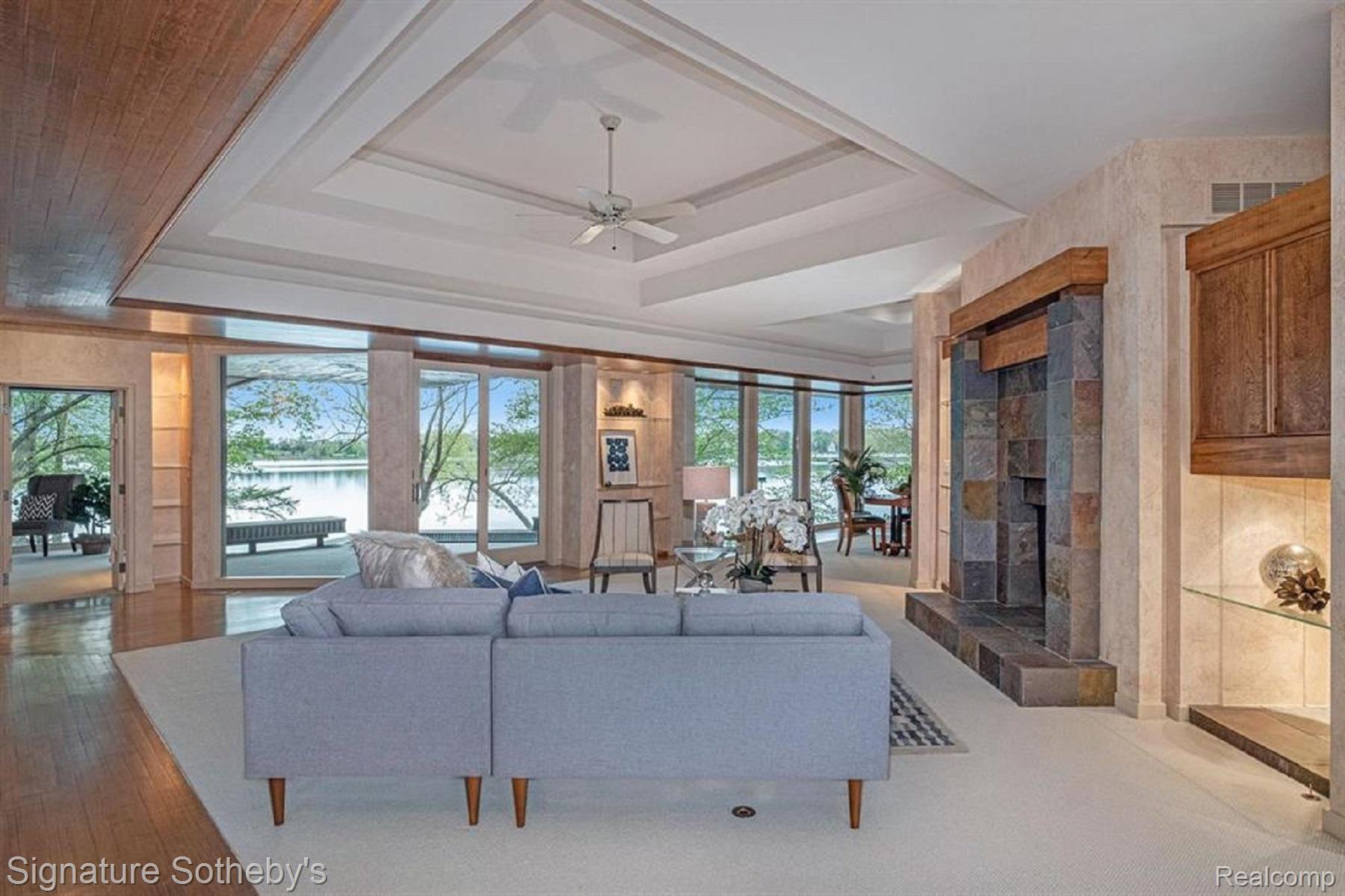 401 Glazier Road