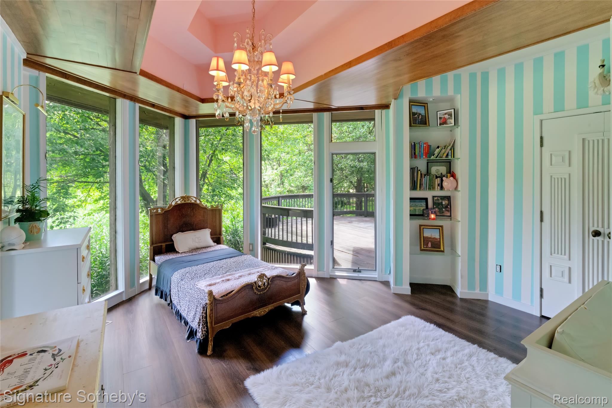 401 Glazier Road