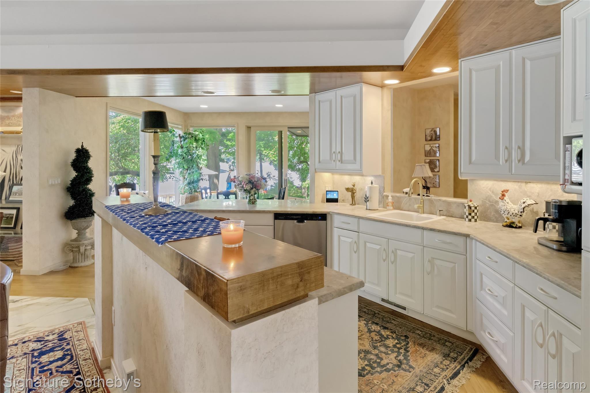 401 Glazier Road