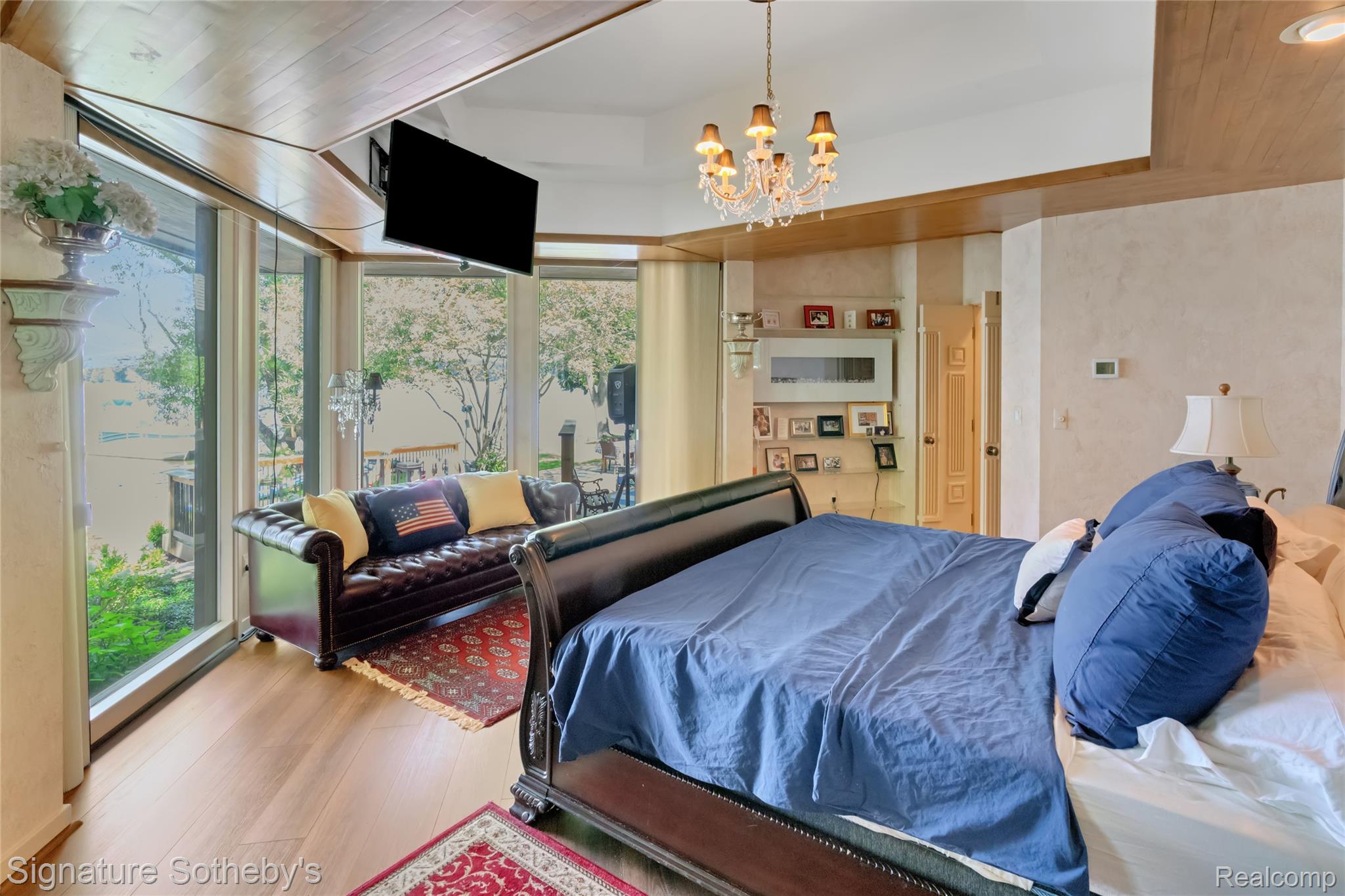 401 Glazier Road
